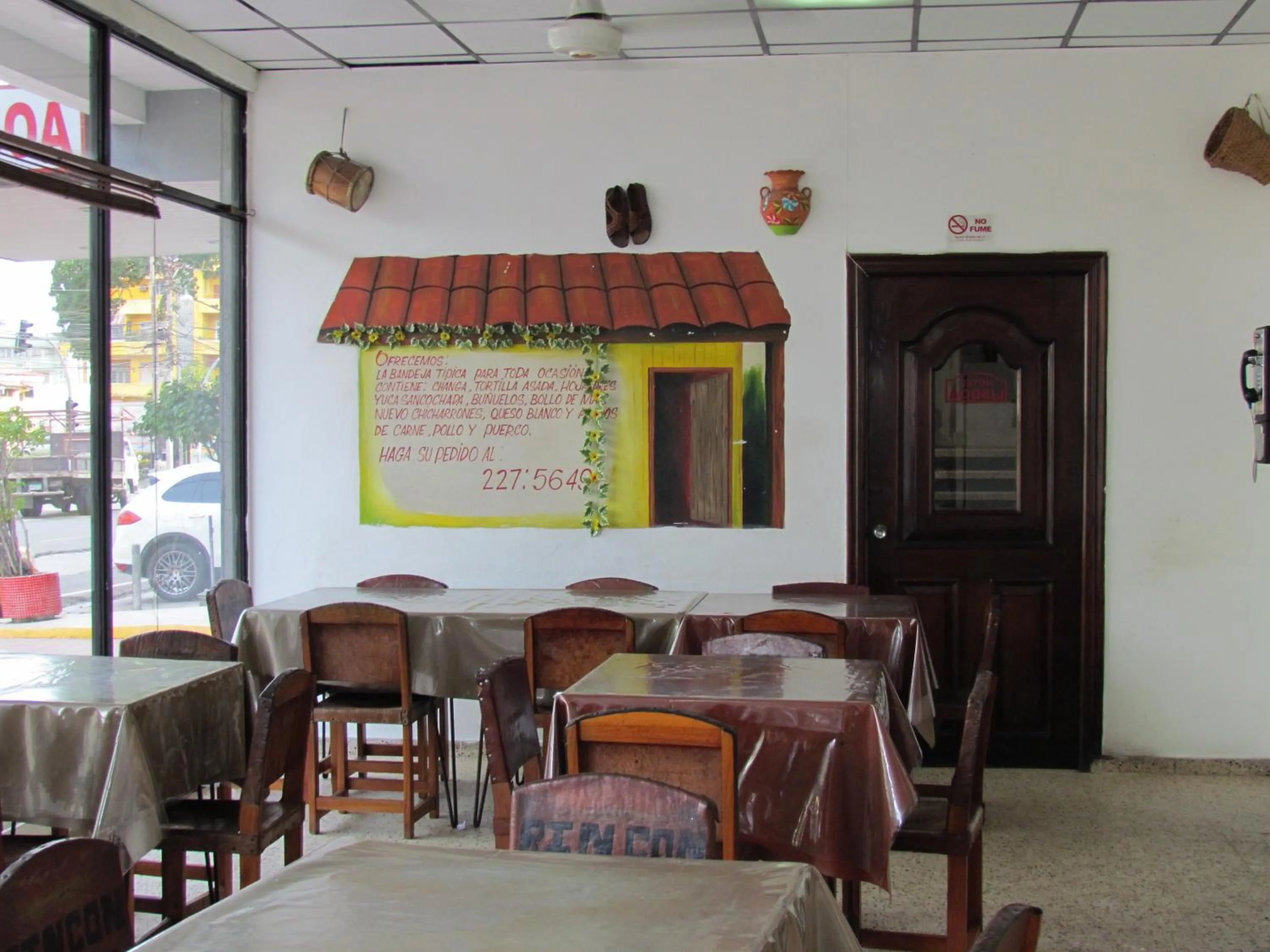 Restaurant/places to eat in Hotel Lisboa