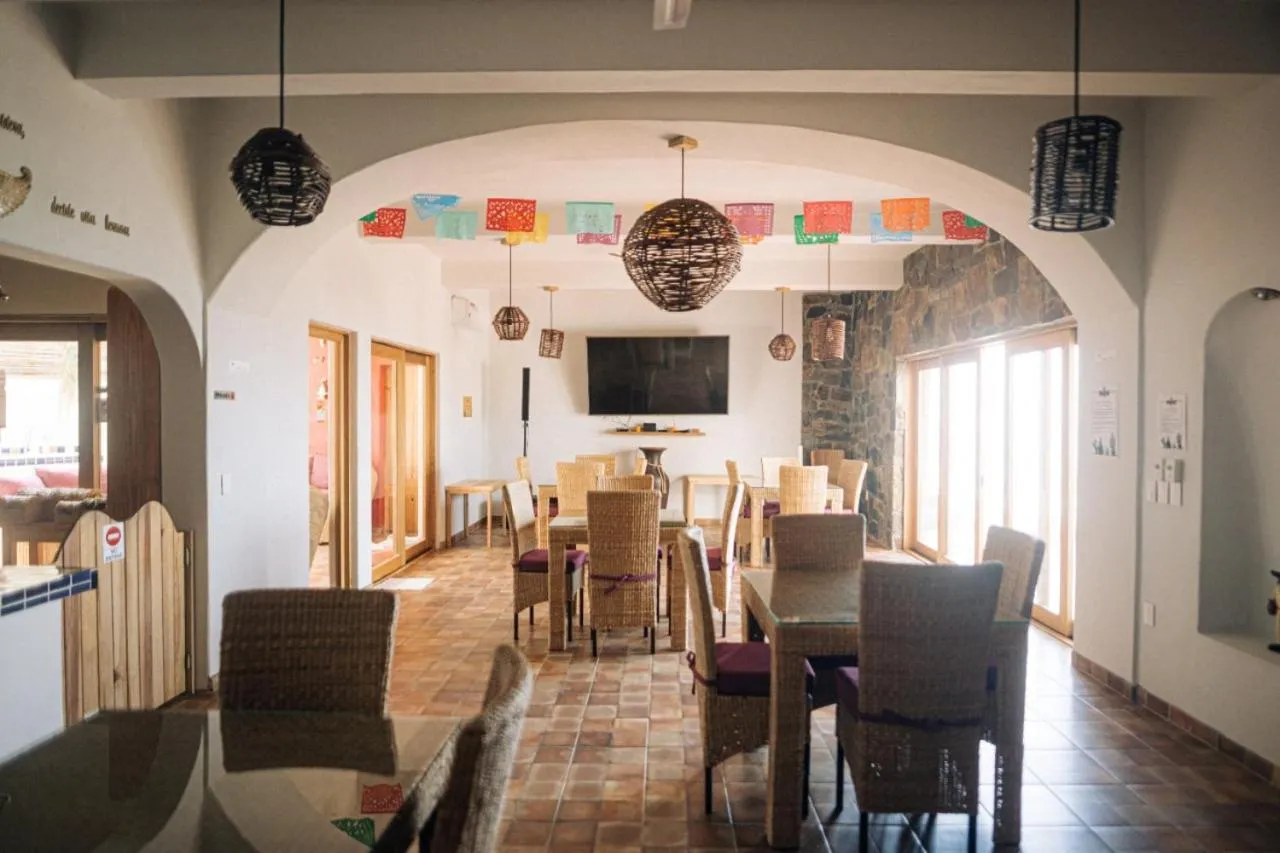 Restaurant/places to eat in Hotel Boutique casa la Malagueña