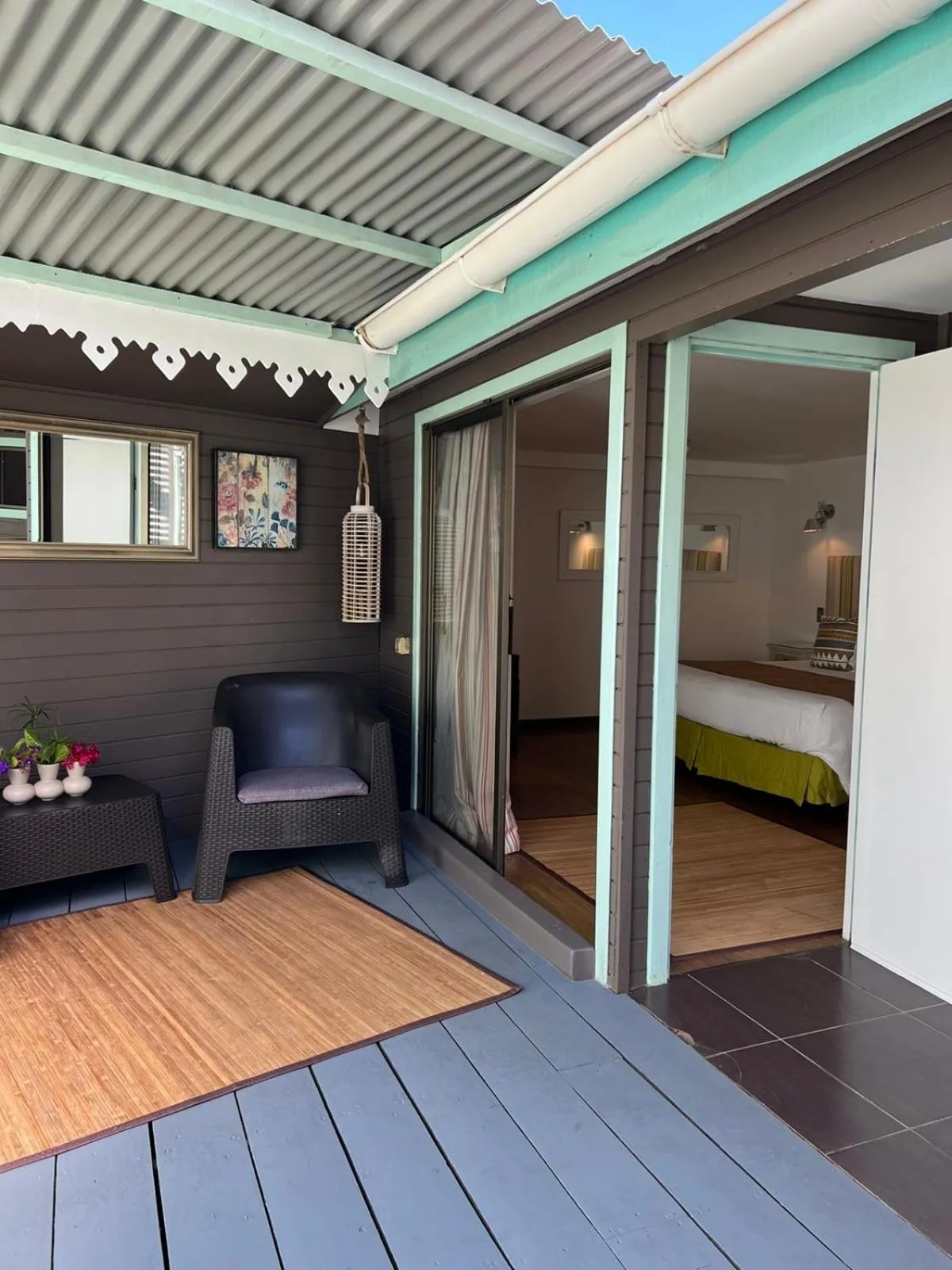 Balcony/Terrace, Bed in Hotel Boutique La Perouse