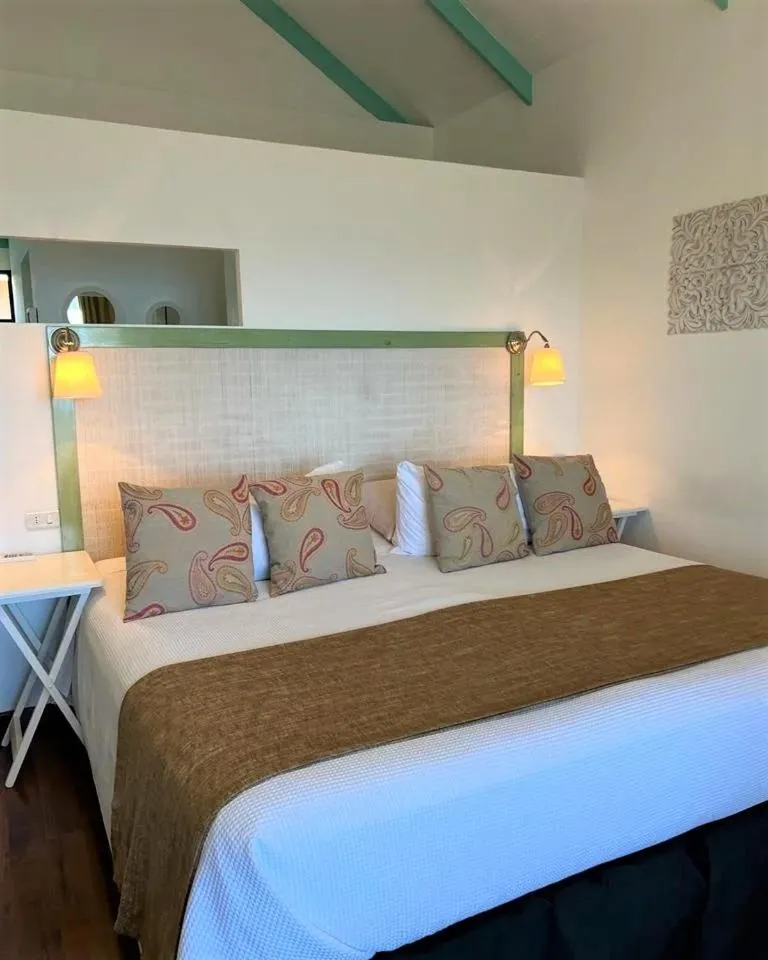 Bedroom, Bed in Hotel Boutique La Perouse