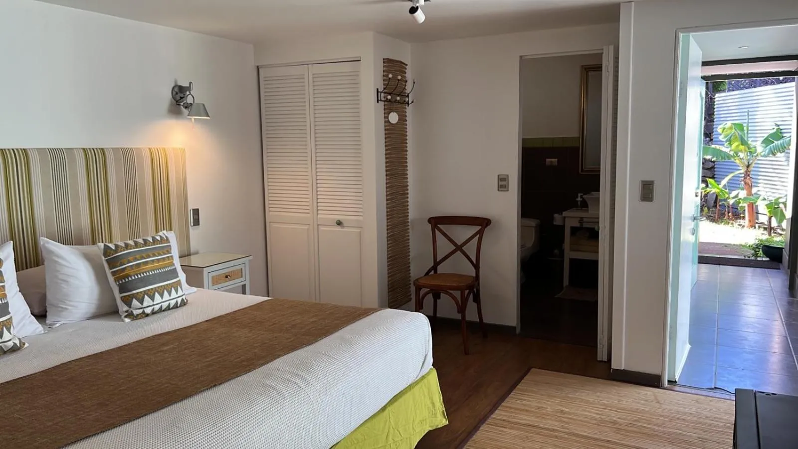 Bedroom, Bed in Hotel Boutique La Perouse