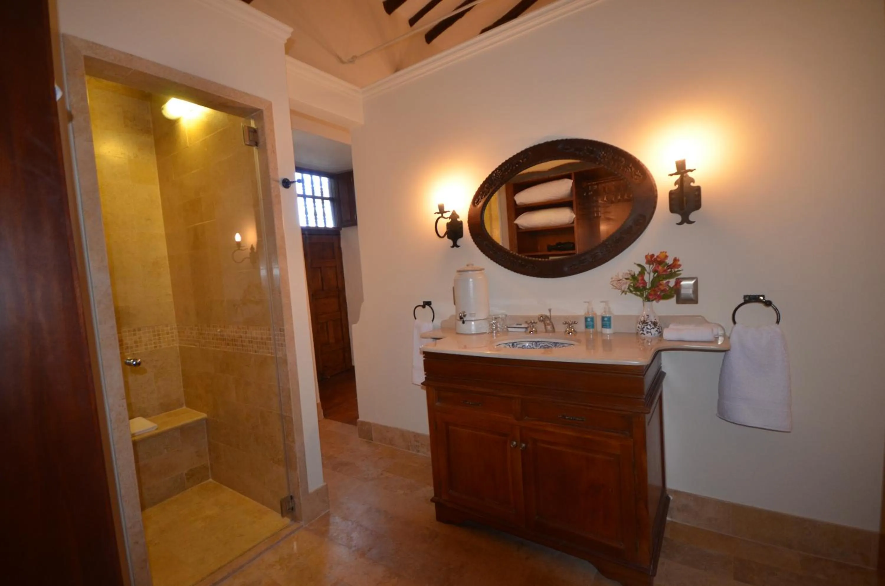 Bathroom in Palacio Manco Capac by Ananay Hotels