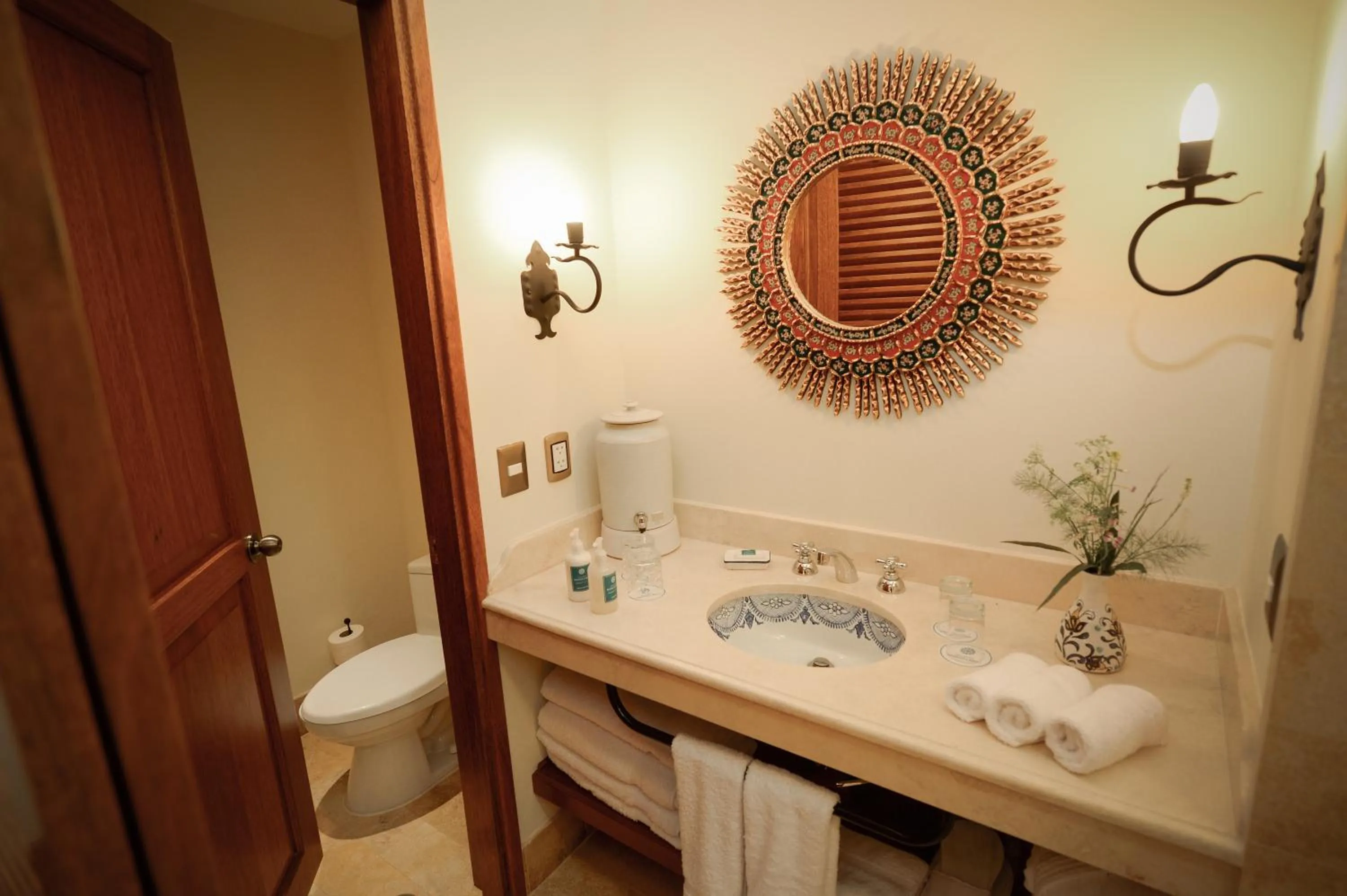 Bathroom in Palacio Manco Capac by Ananay Hotels
