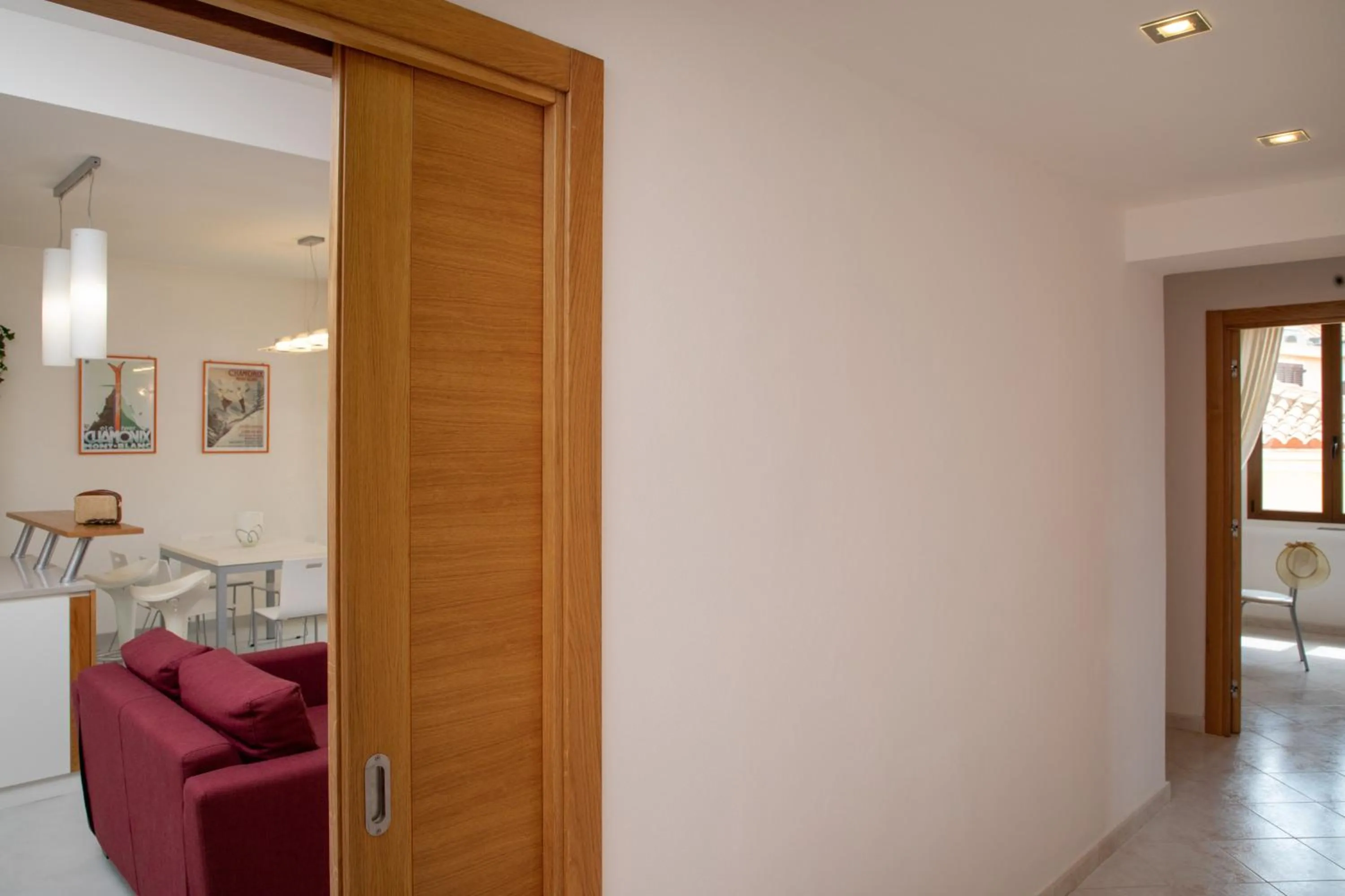 Old Charm - Seaview Apartment