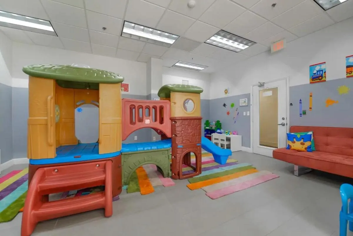 Brickell Center w/City & Bay View + FREE Parking!