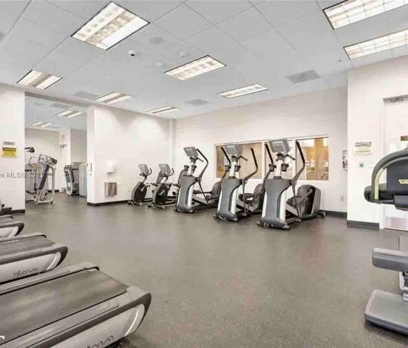 Fitness centre/facilities in Brickell Center w/City & Bay View + FREE Parking!