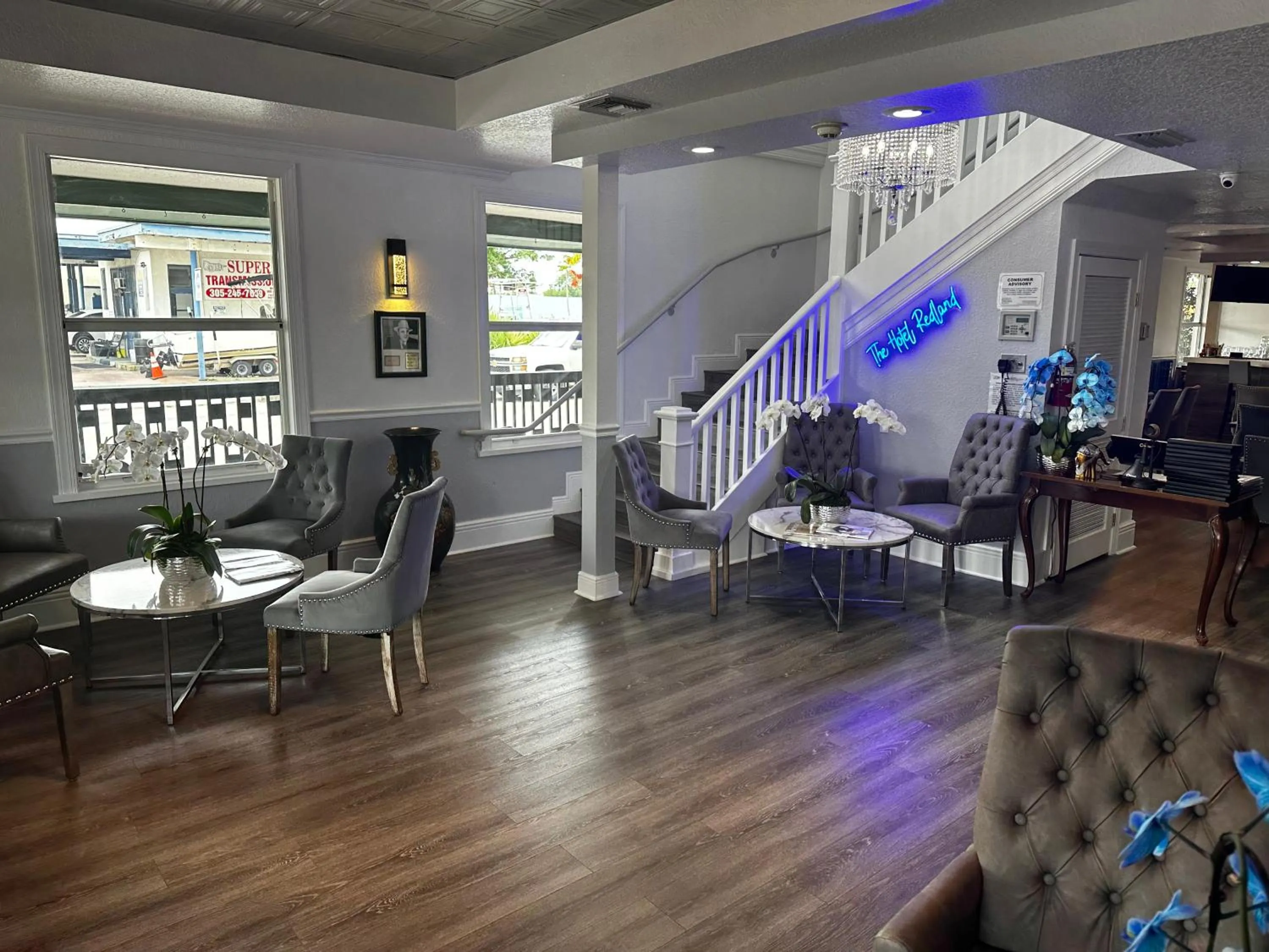 Restaurant/places to eat in The Hotel Redland