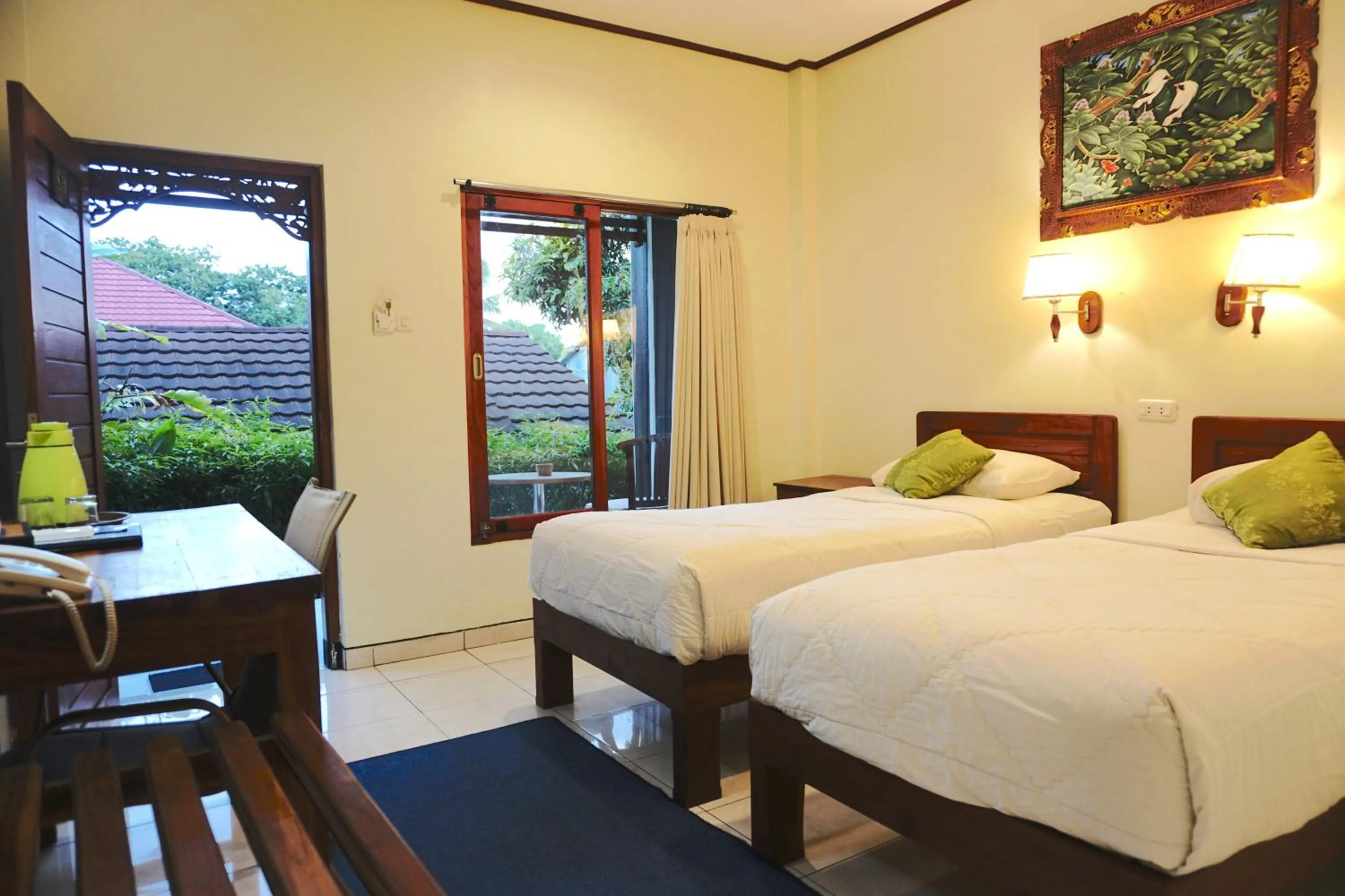 Bedroom, Bed in Komodo Lodge