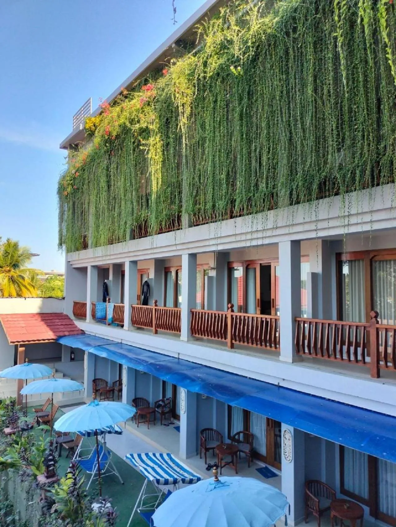 Property building in Komodo Lodge