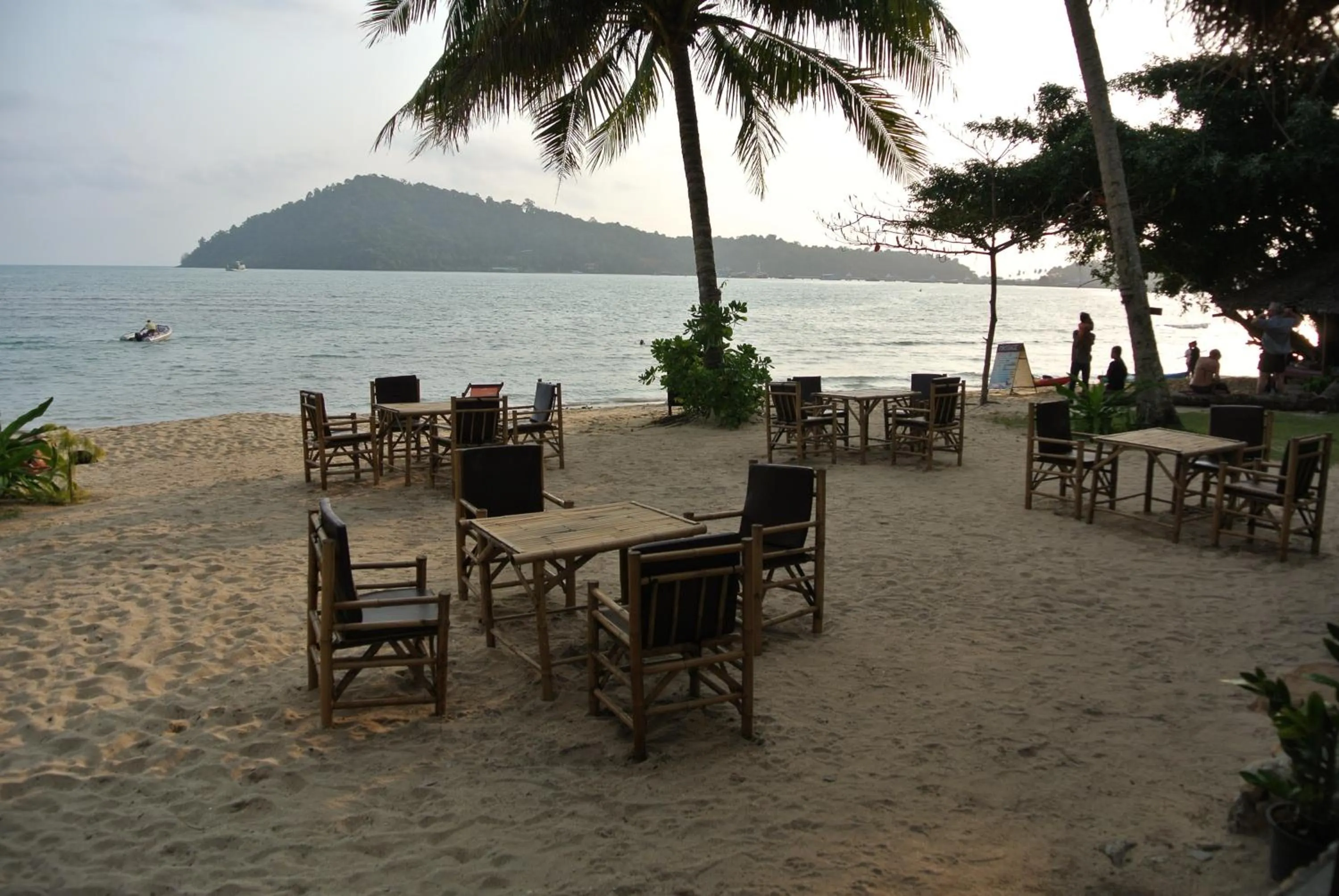 Restaurant/places to eat in Bangbaobeach Resort