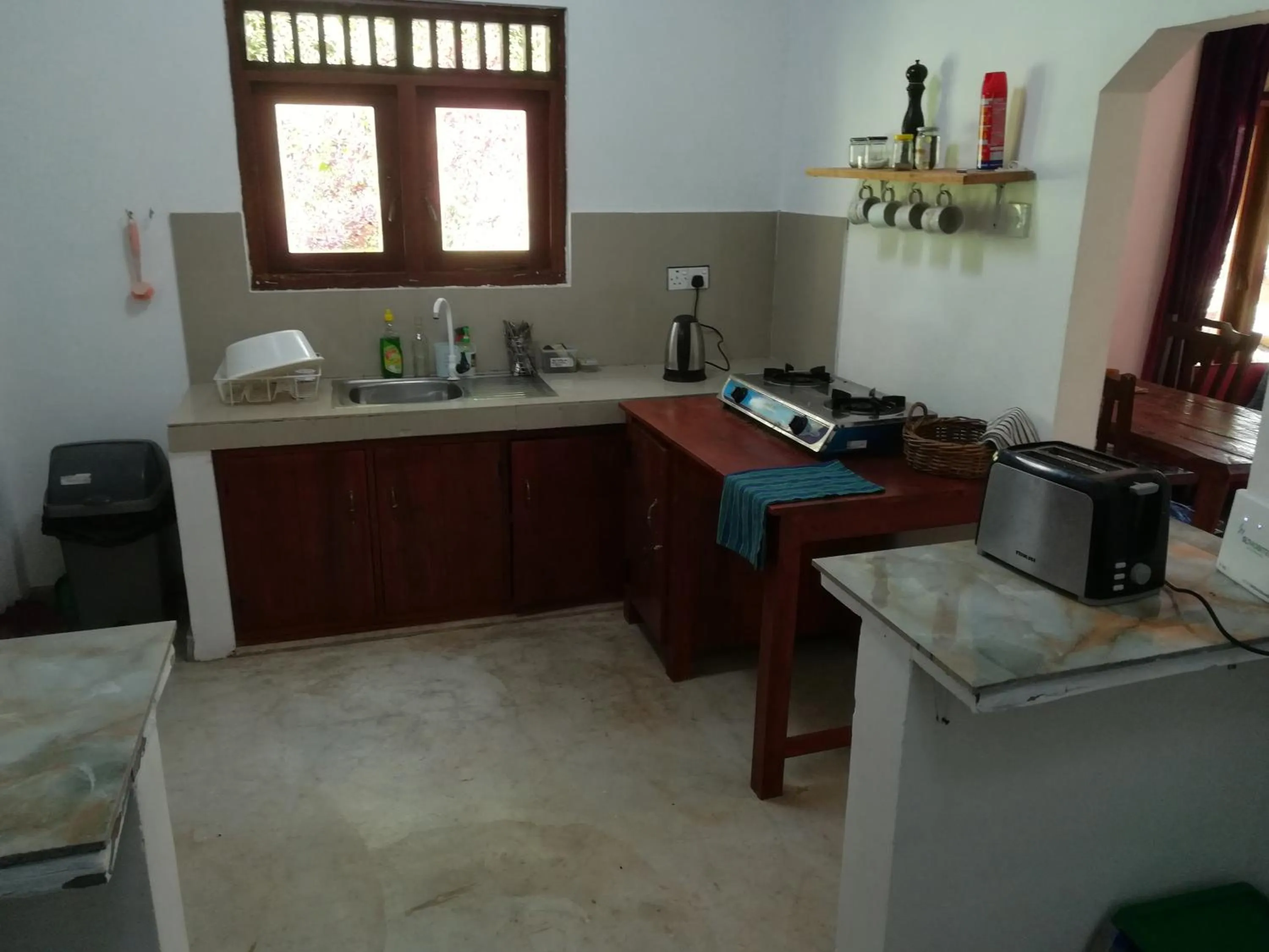 kitchen in Jungle Tide