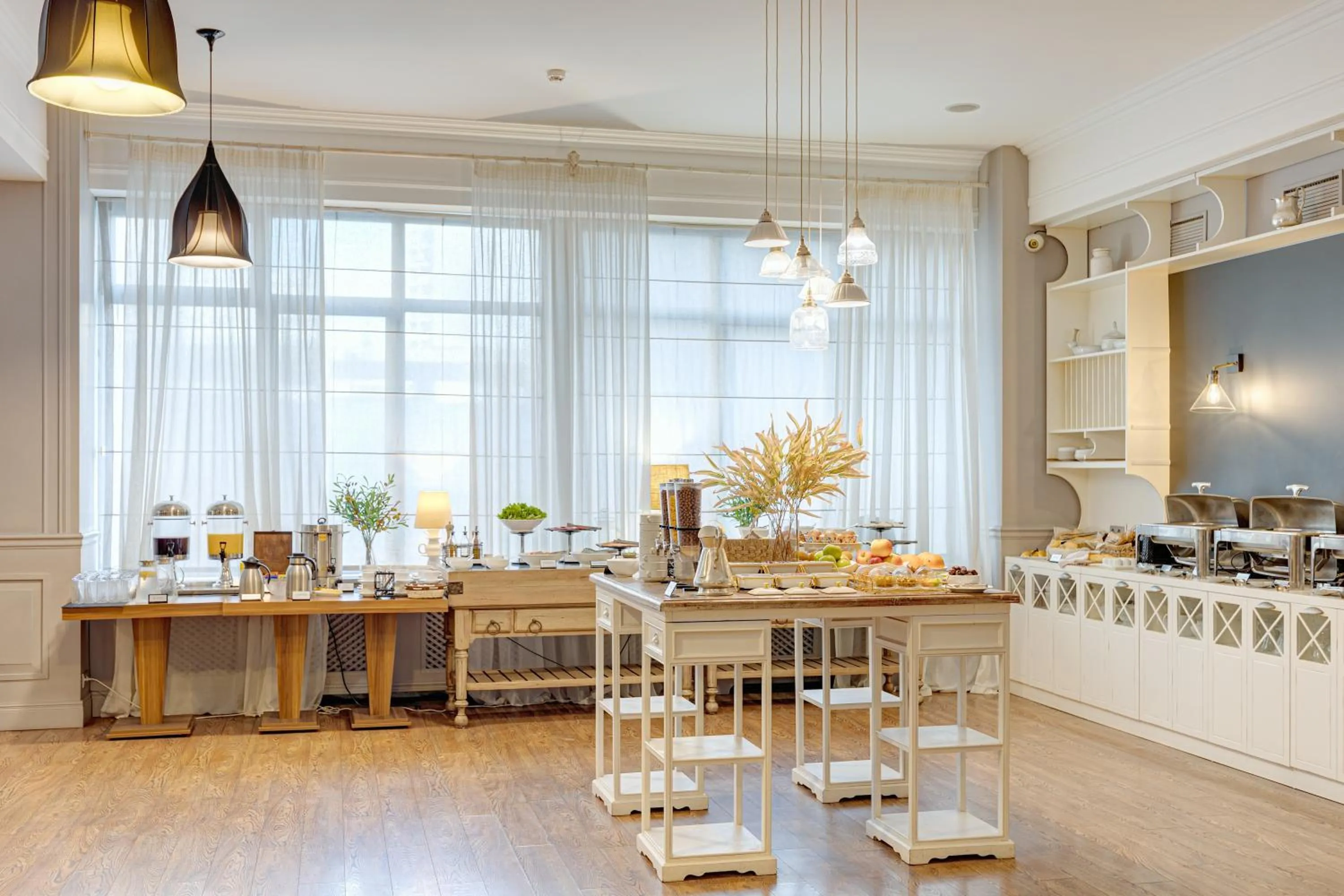 Dining area in Best Western Tbilisi Art Hotel