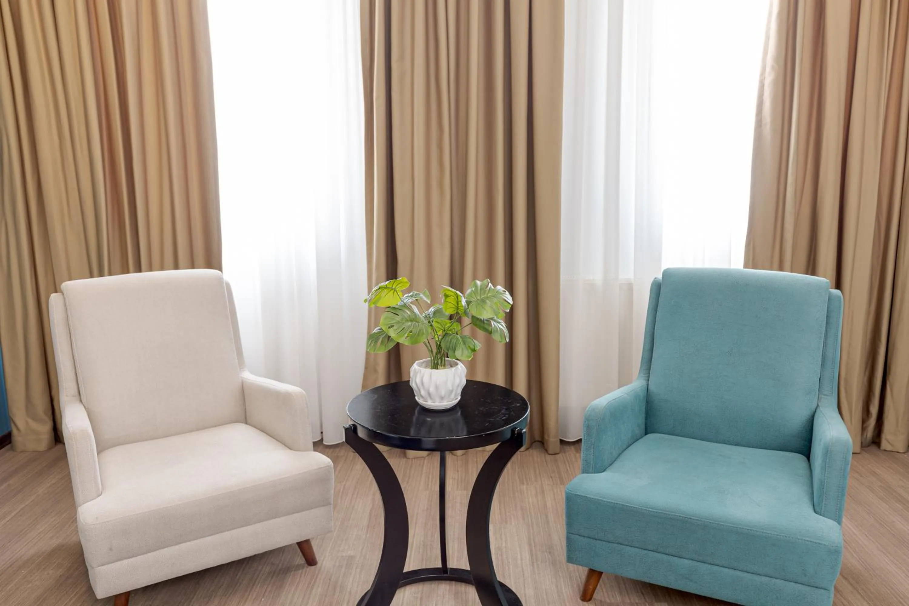 Seating area in Best Western Tbilisi Art Hotel