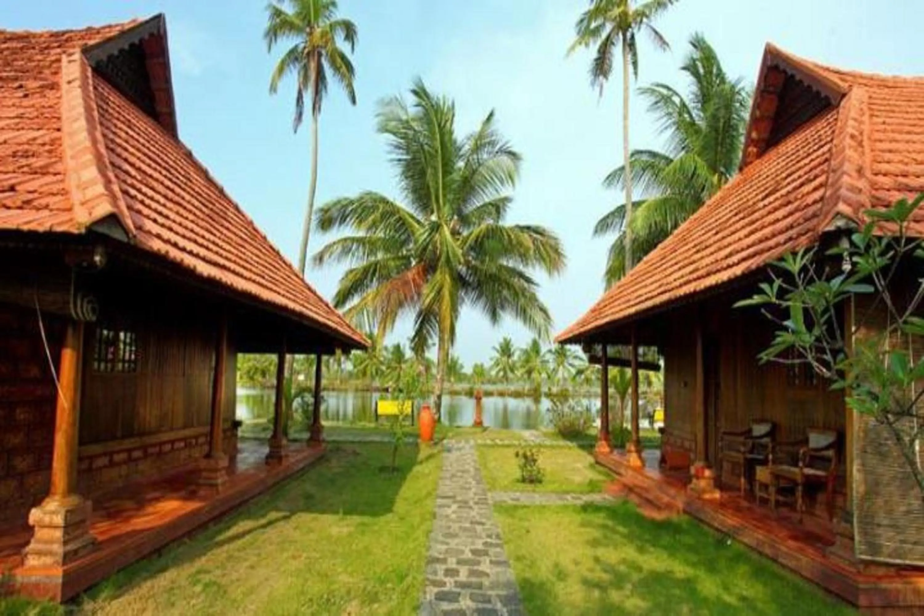 Property building in Kondai Lip Backwater Heritage Resort