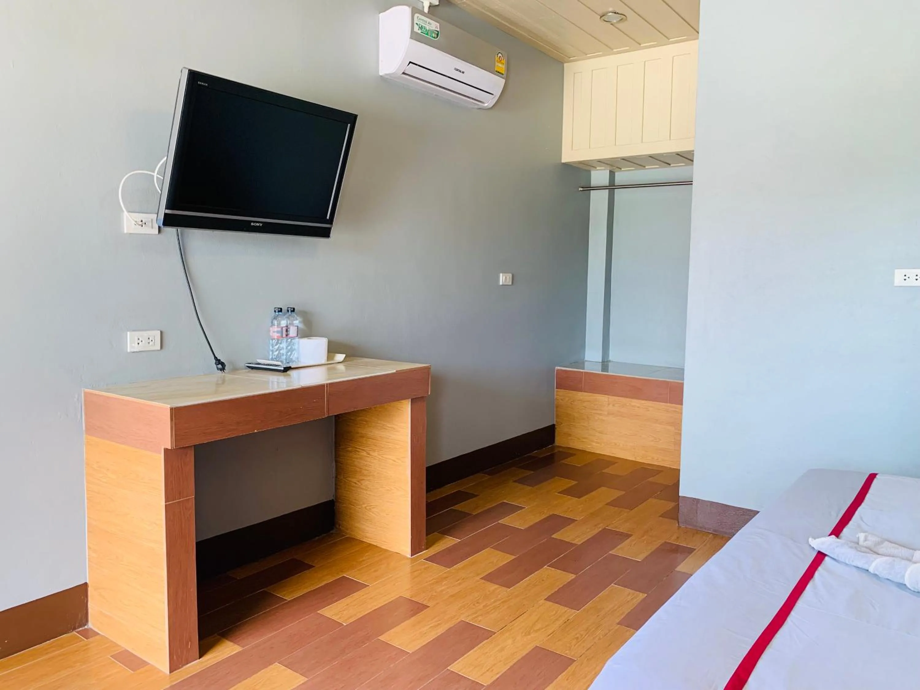 Bed in Benwadee Resort Pattaya