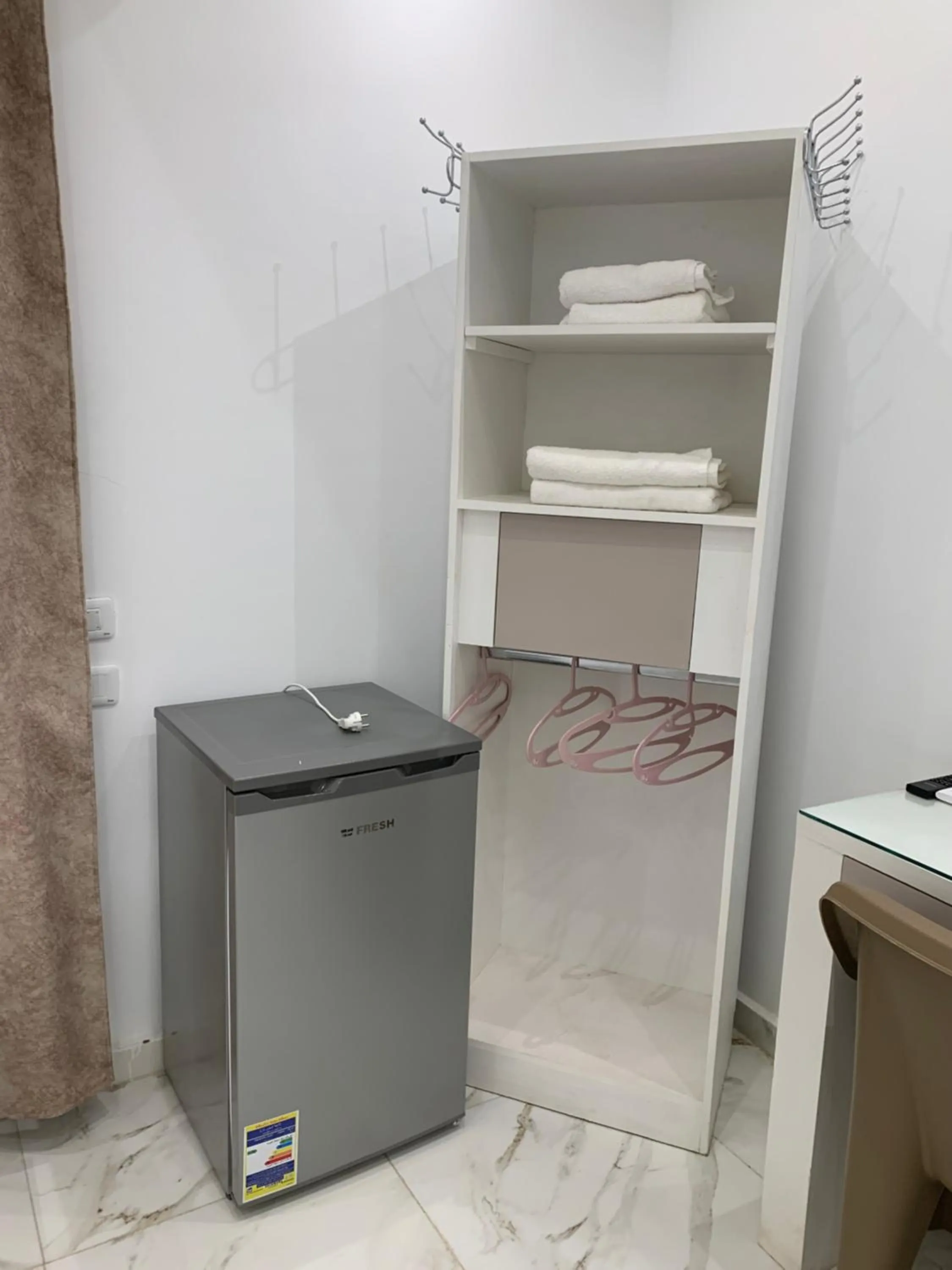 PR Family pyramids inn