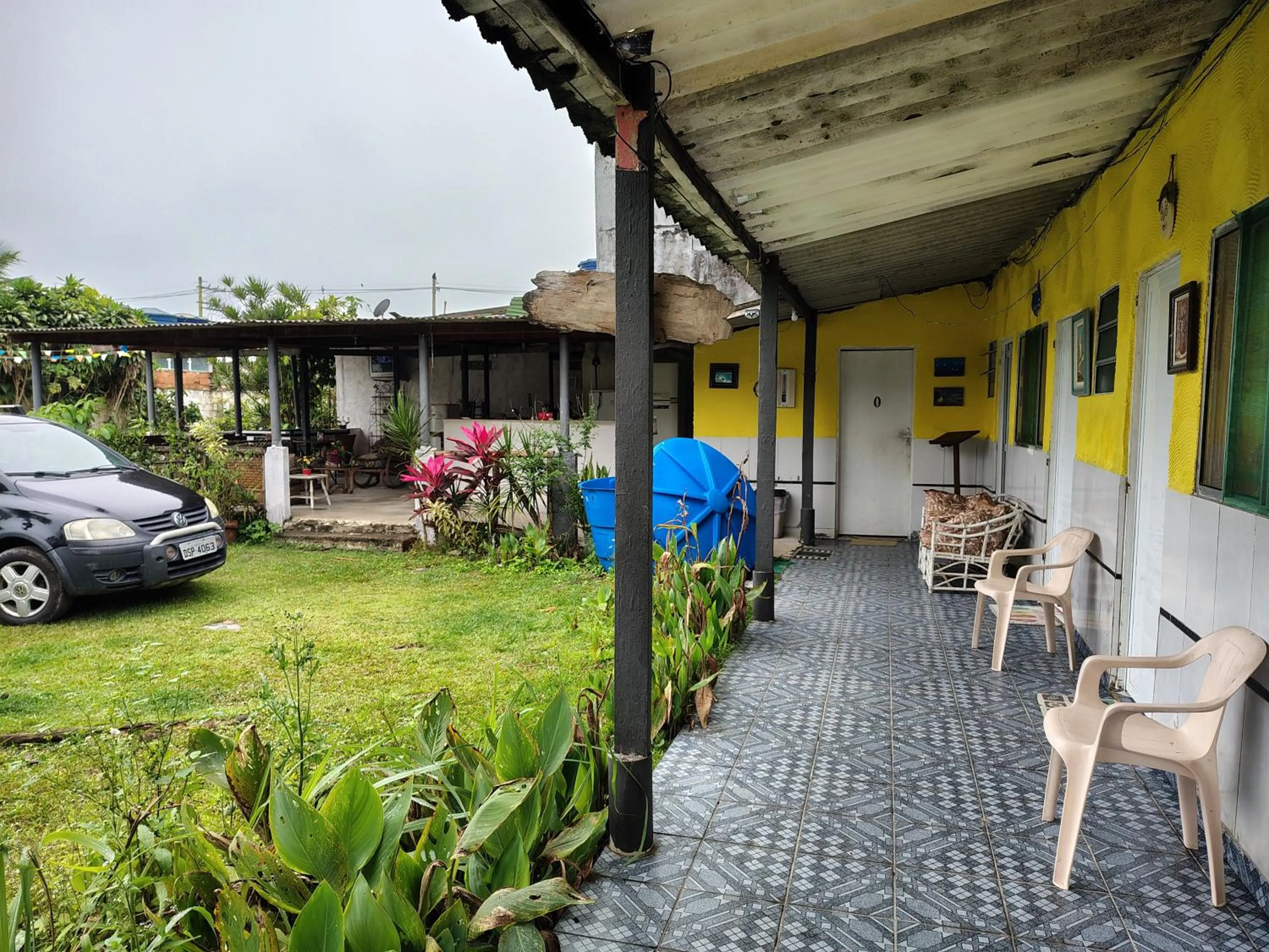 Property building in Pousada Lambaris Pereque Guarujá