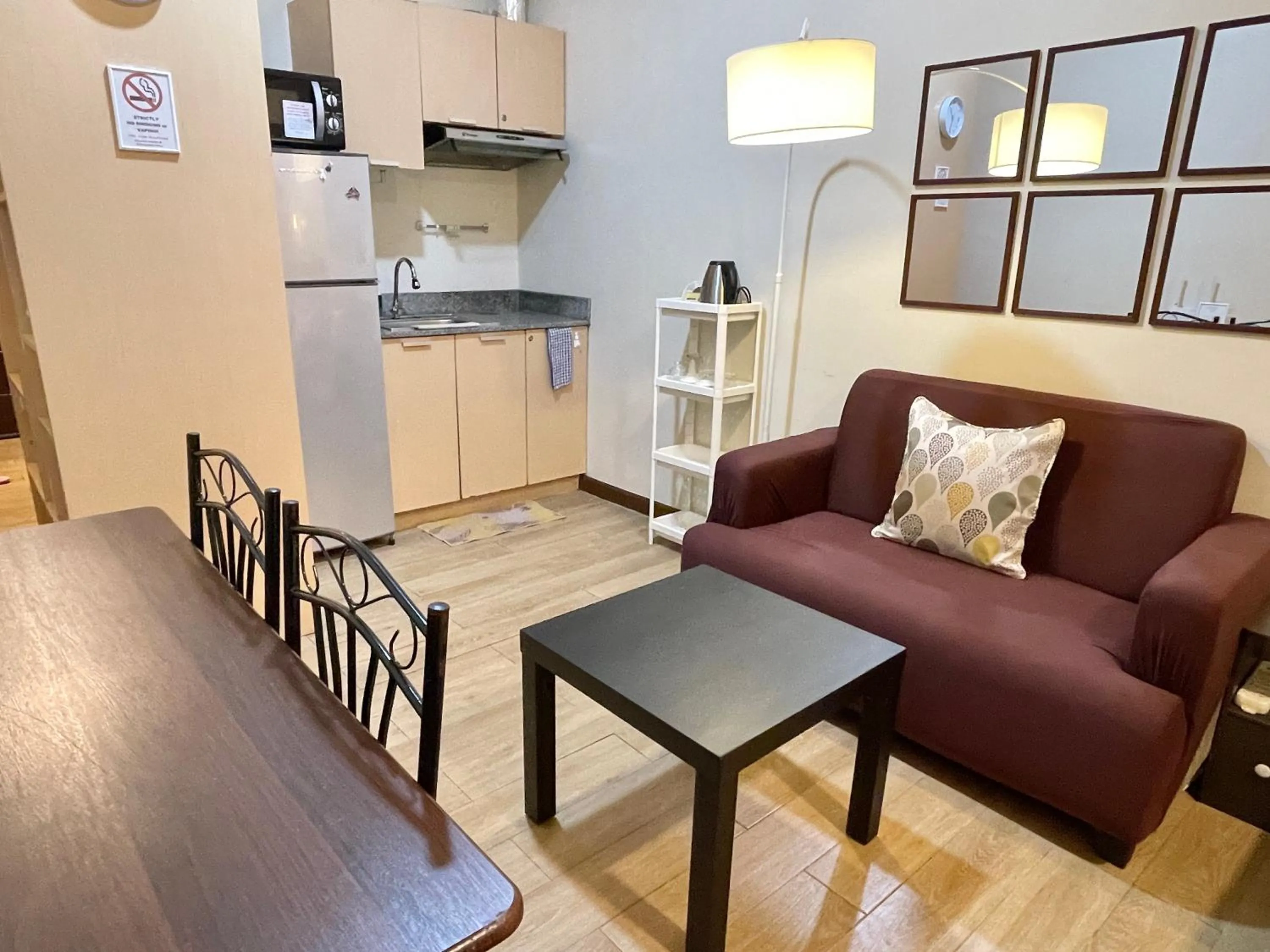 Bea’s Transient (Condo Studio Room for 2!)