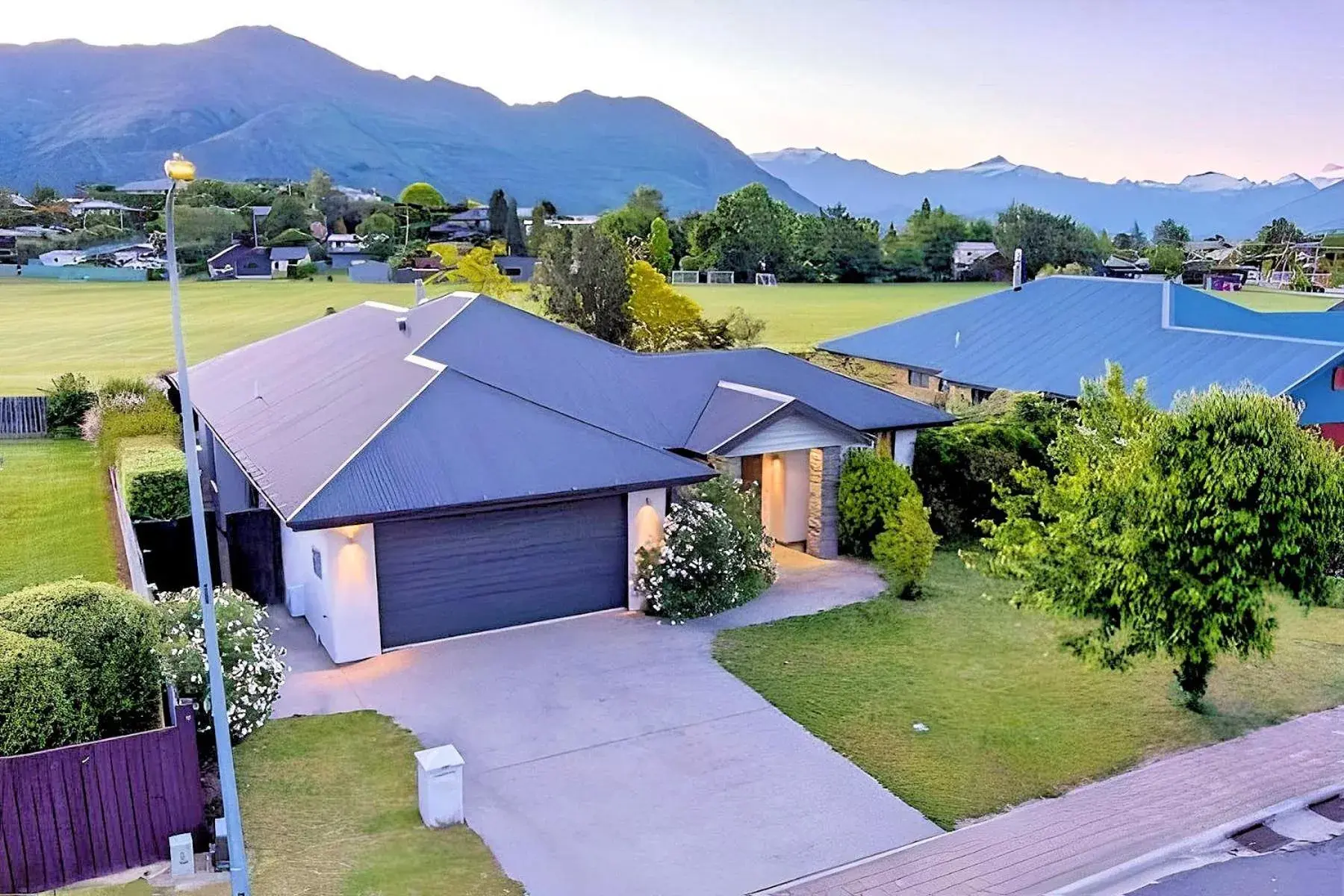 Wanaka Holiday Home Wanaka Holiday Home