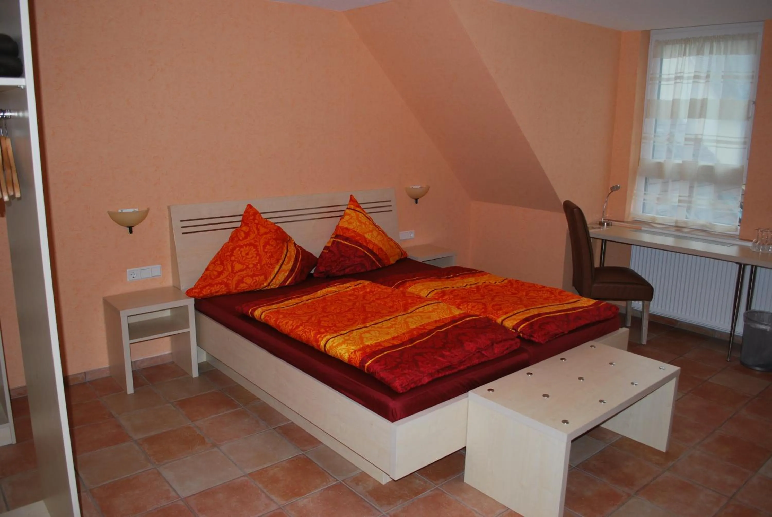 Day, Bed in Hotel Gasthof “Goldener Engel”