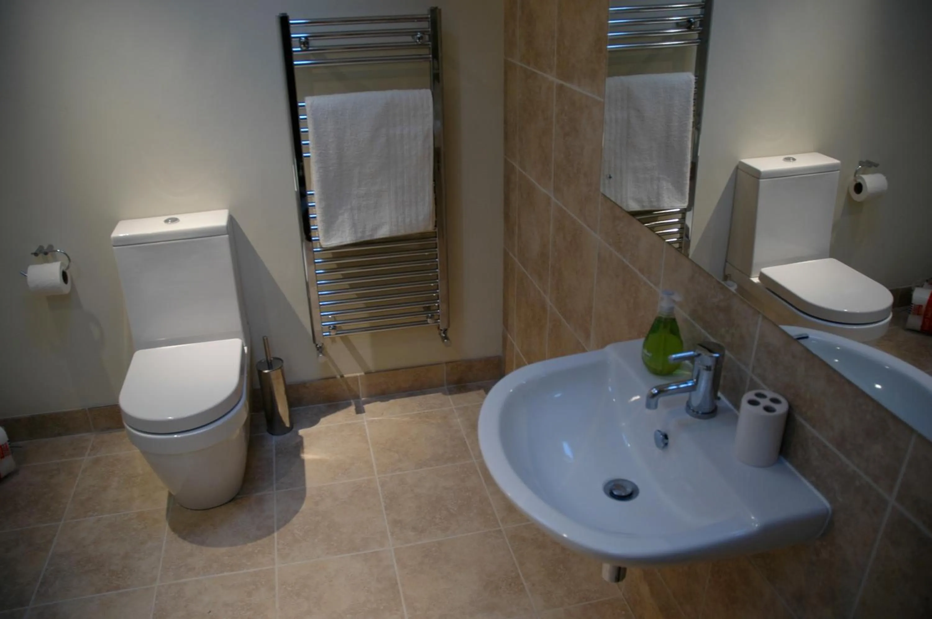 Shower in Field Cottage Bed and Breakfast