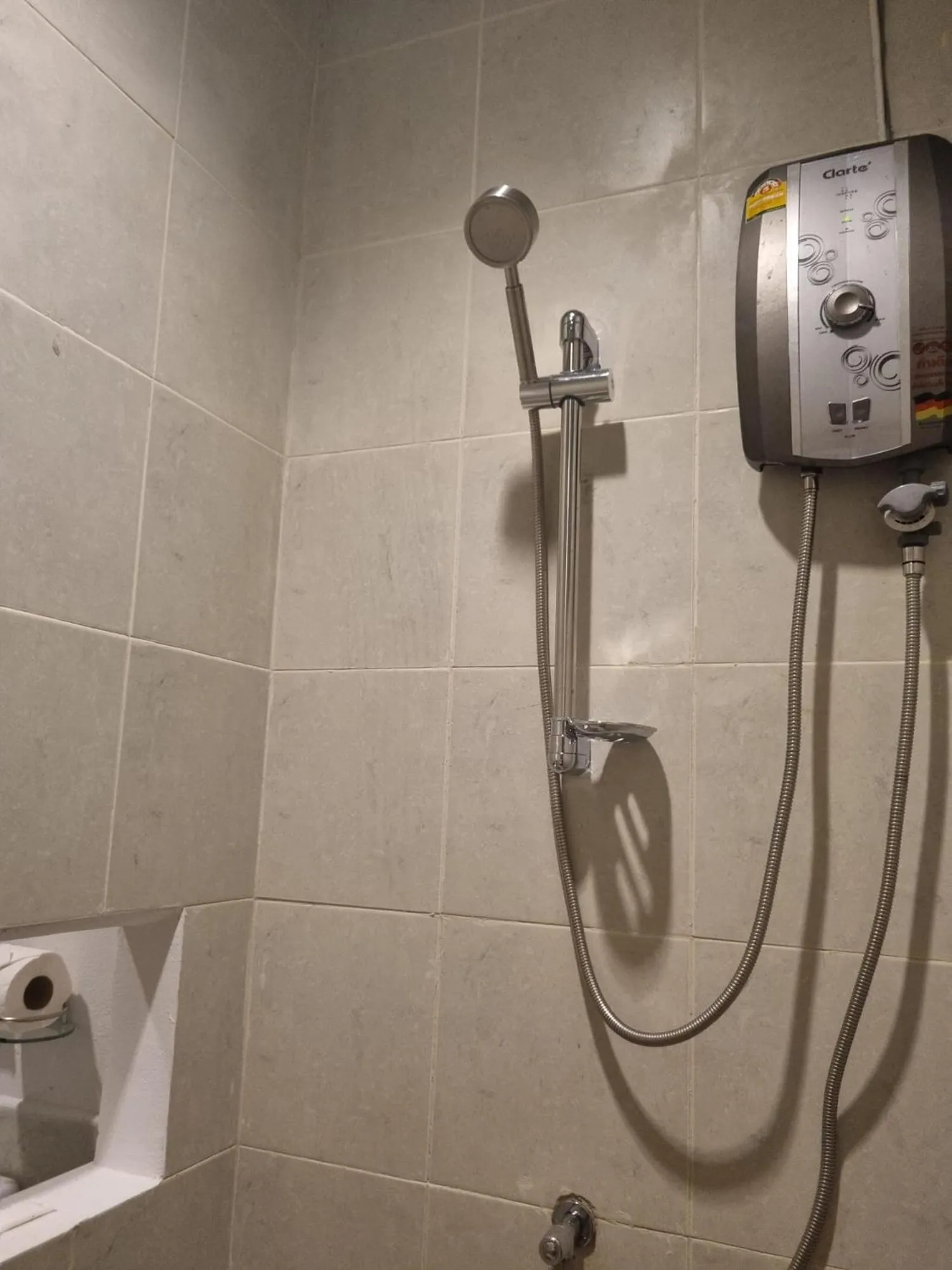 Public Bath in New Breakers Hotel Rawai