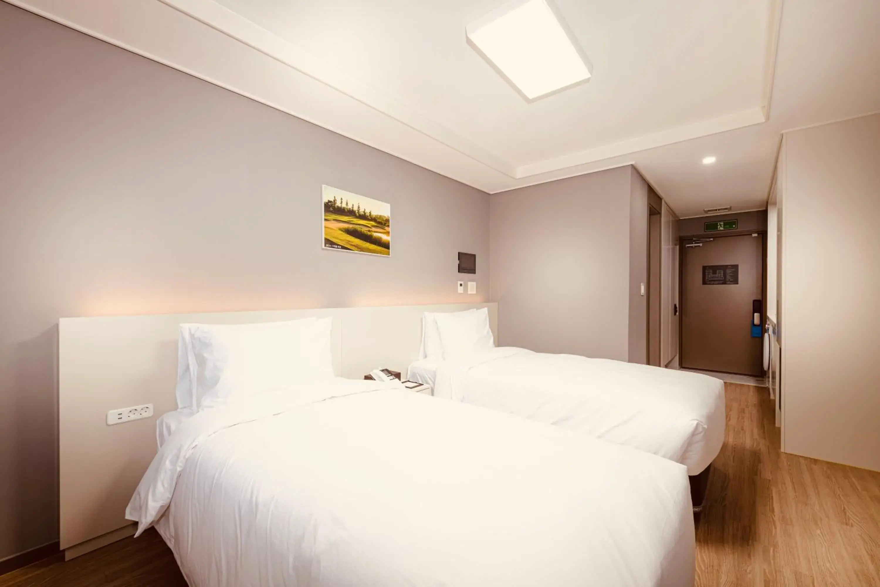 Bedroom, Bed in Sollago Myeongdong Hotel & Residence Bedroom, Bed in Sollago Myeongdong Hotel & Residence