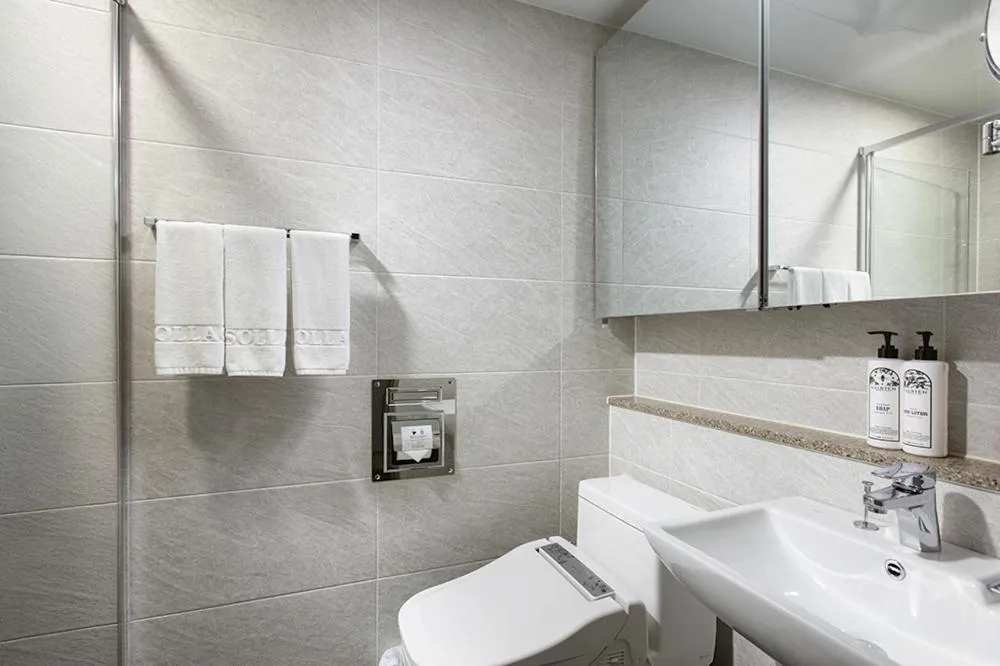 Toilet in Sollago Myeongdong Hotel & Residence