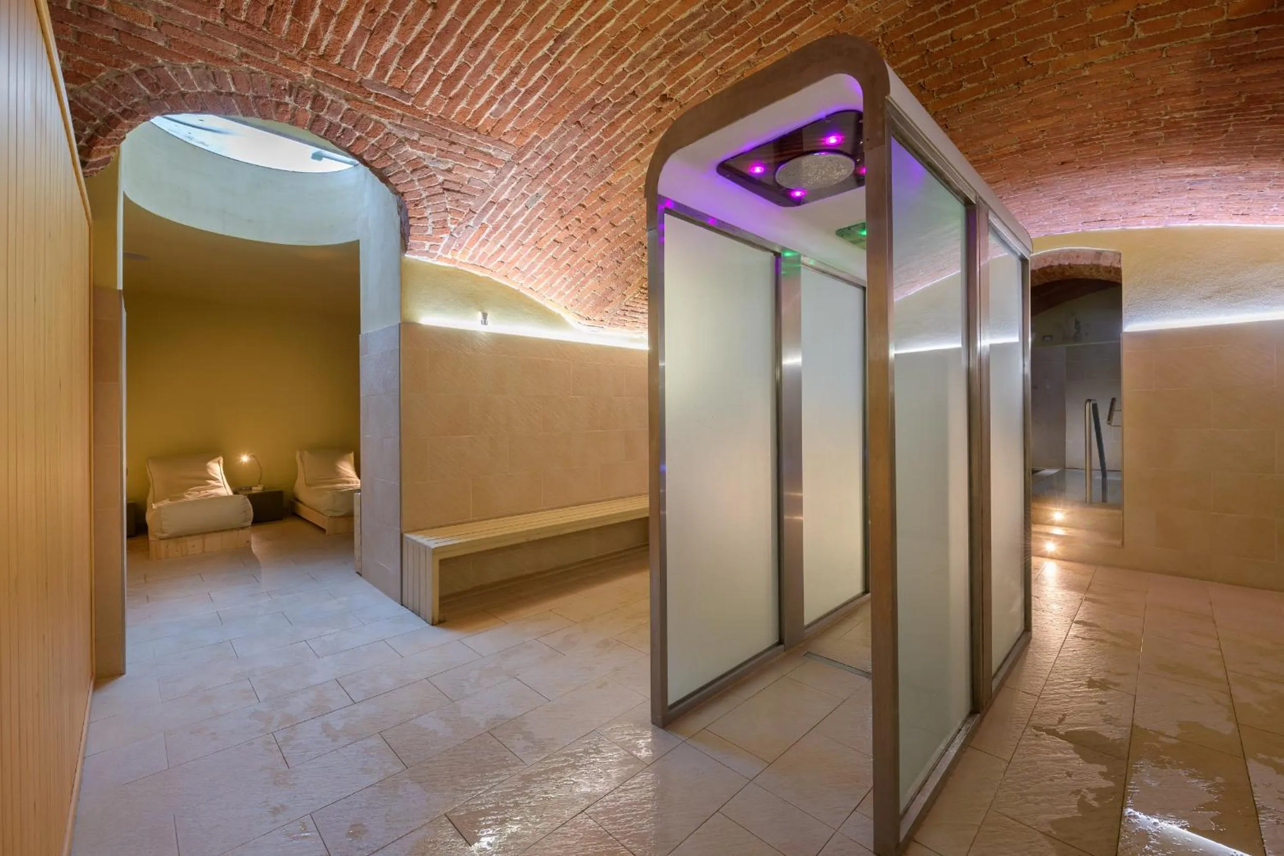 Spa and wellness centre/facilities, Bed in Residenza Porta Volta