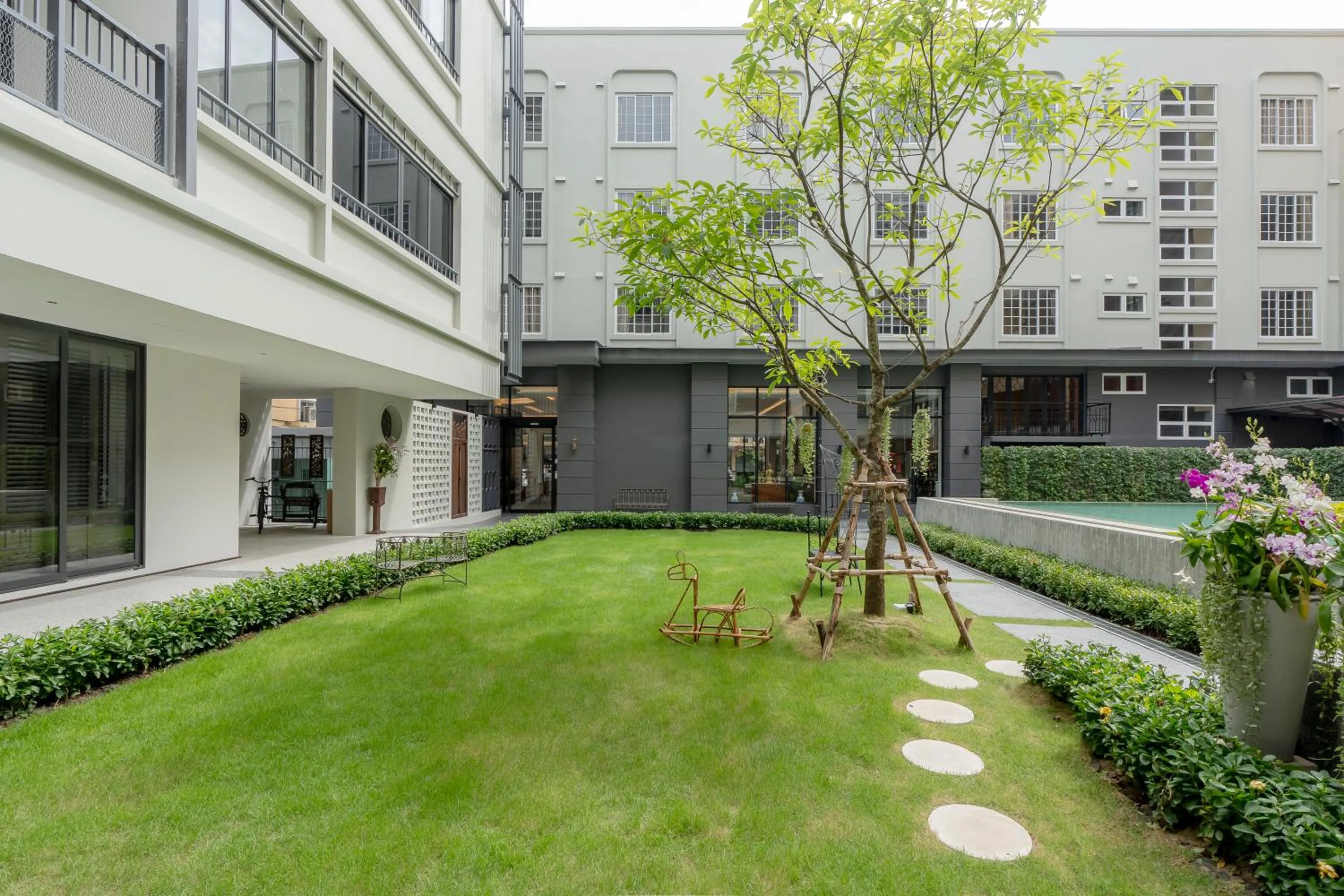 Garden in Pranakorn Heritage Hotel