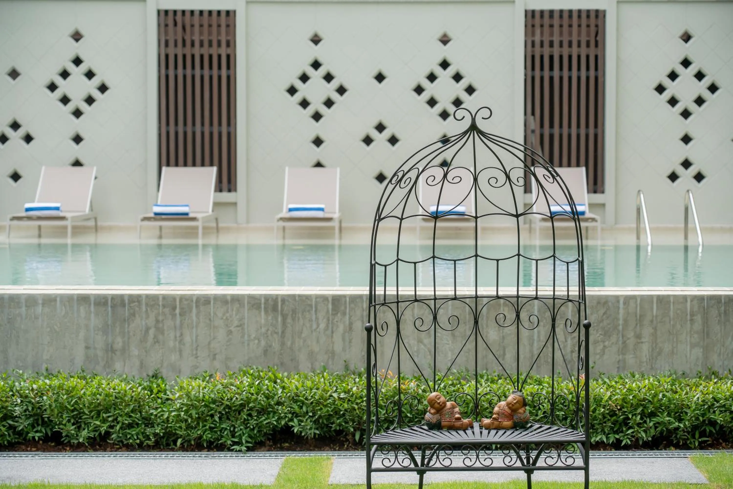 Swimming pool in Pranakorn Heritage Hotel