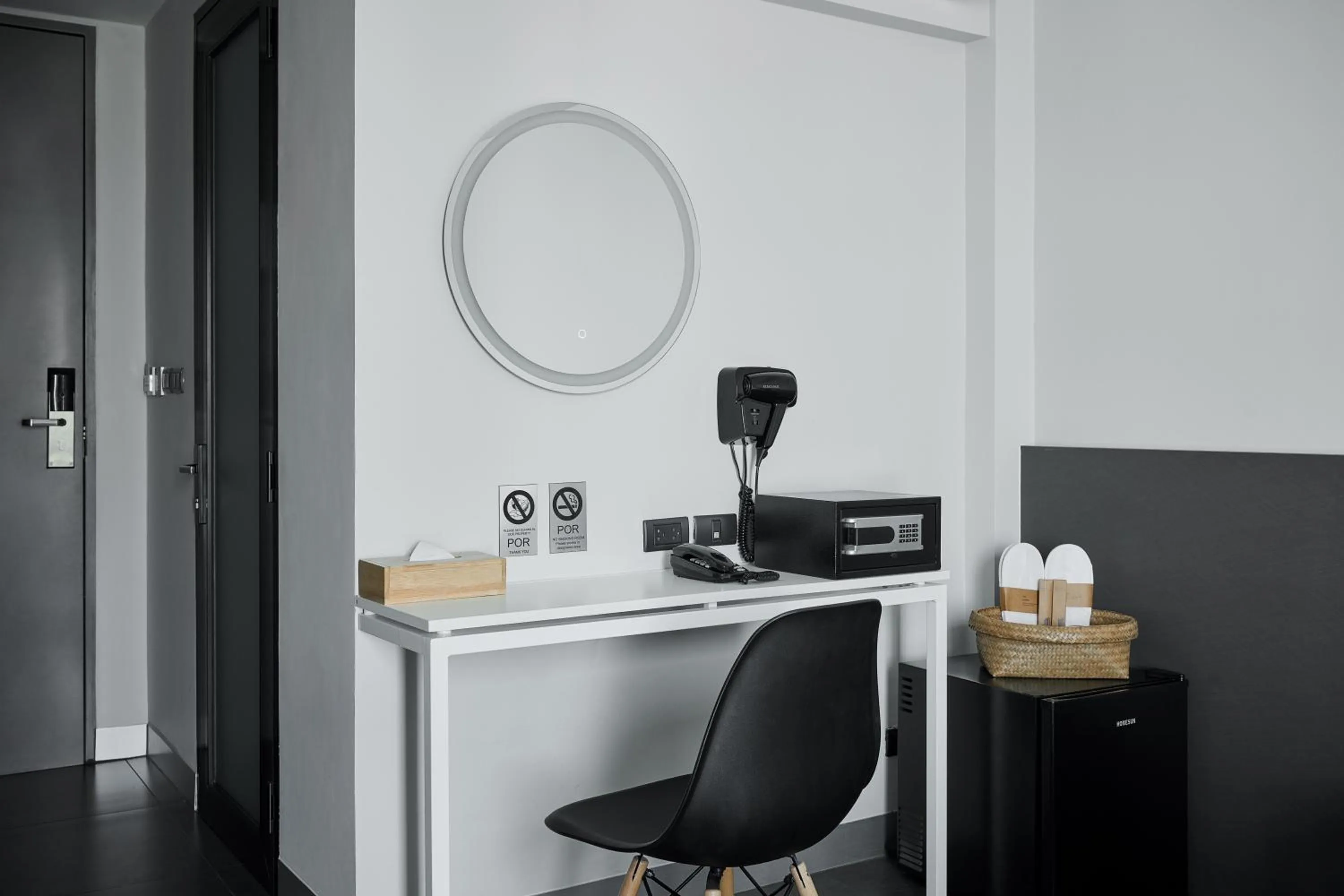 hair dresser in POR Arak