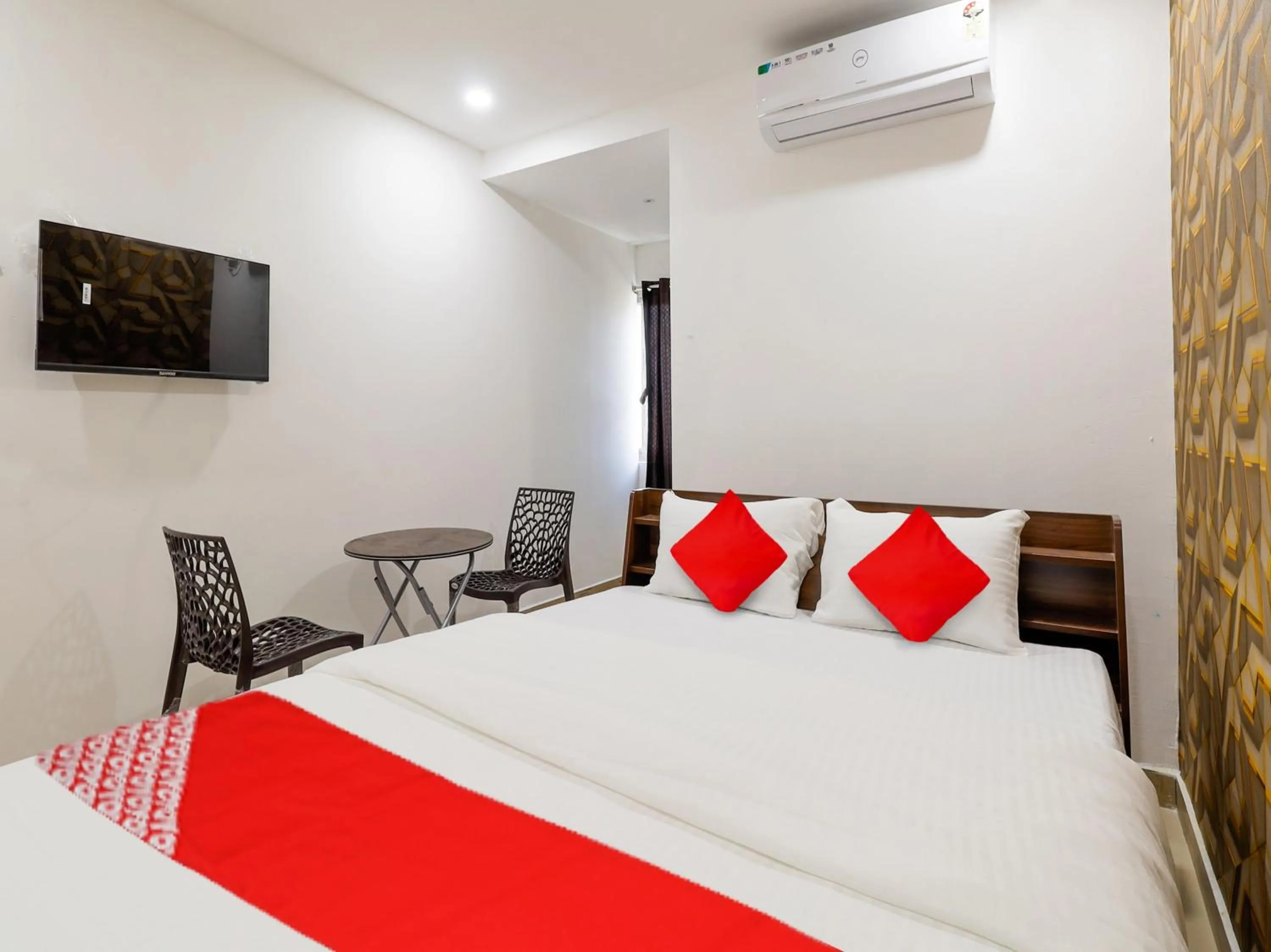 Bedroom, Bed in Hotel O Kompally Residency