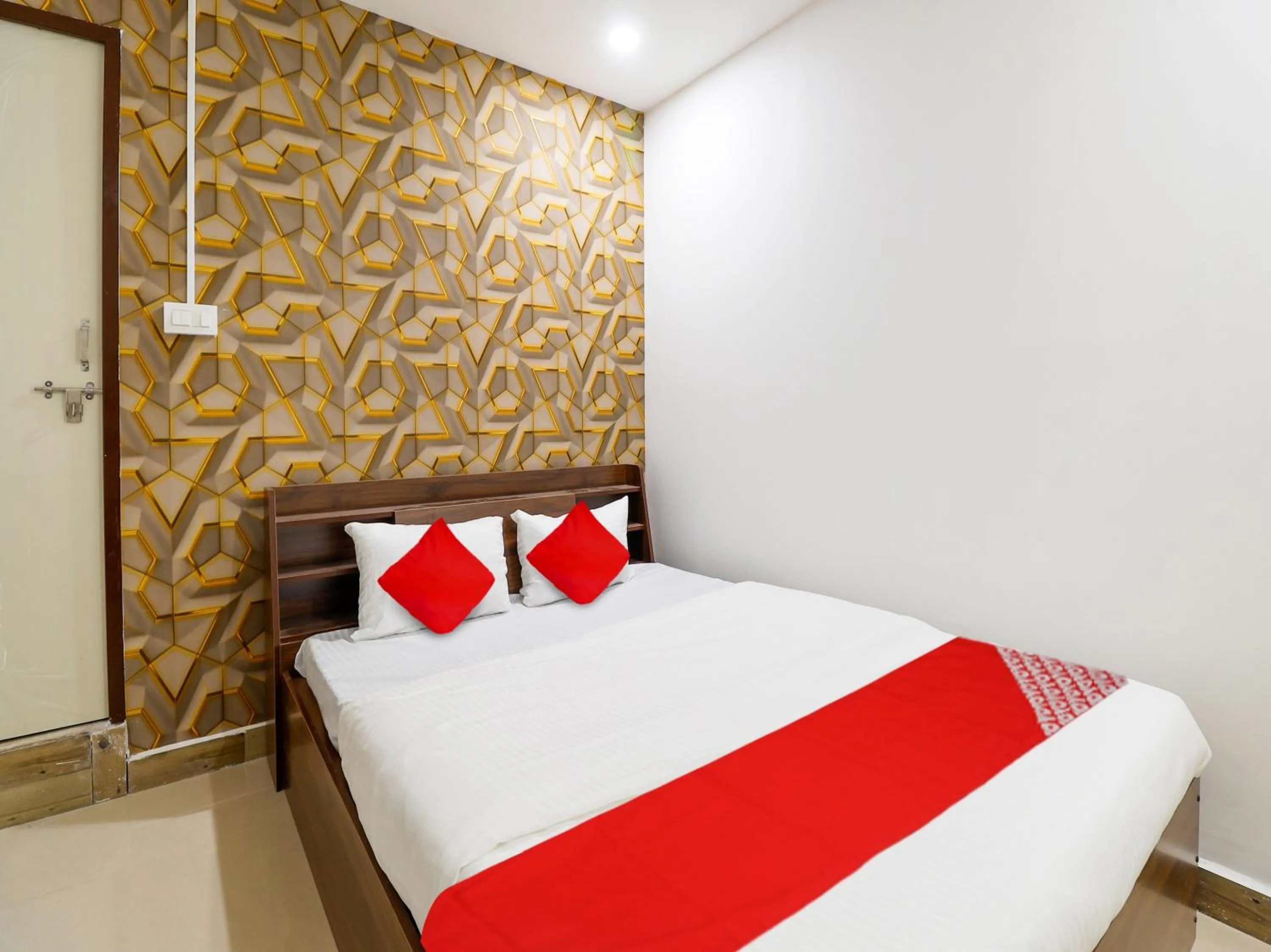 Lobby or reception, Bed in Hotel O Kompally Residency