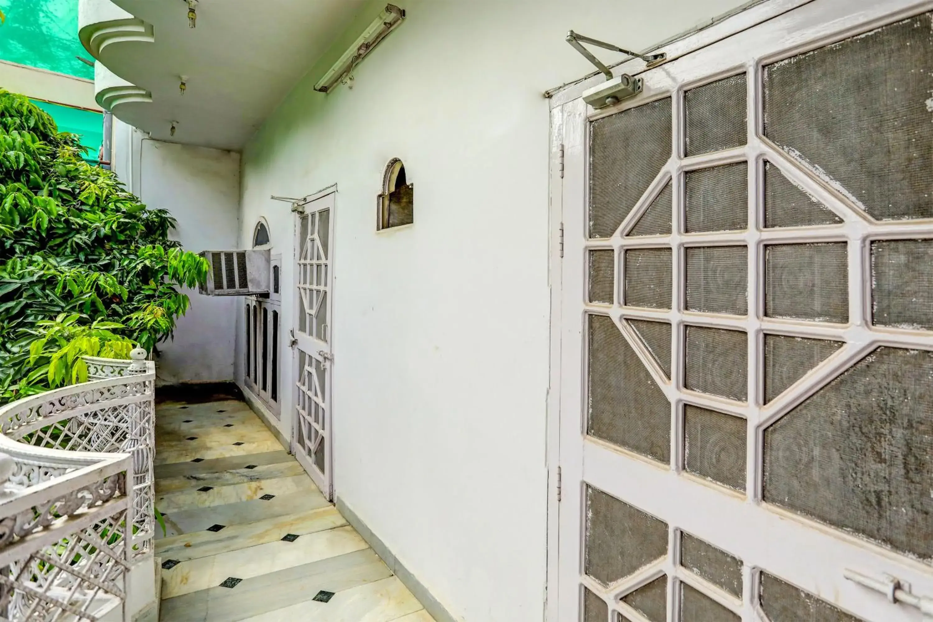 Lobby or reception, Balcony/Terrace in OYO Flagship Rathour Palace Lobby or reception, Balcony/Terrace in OYO Flagship Rathour Palace