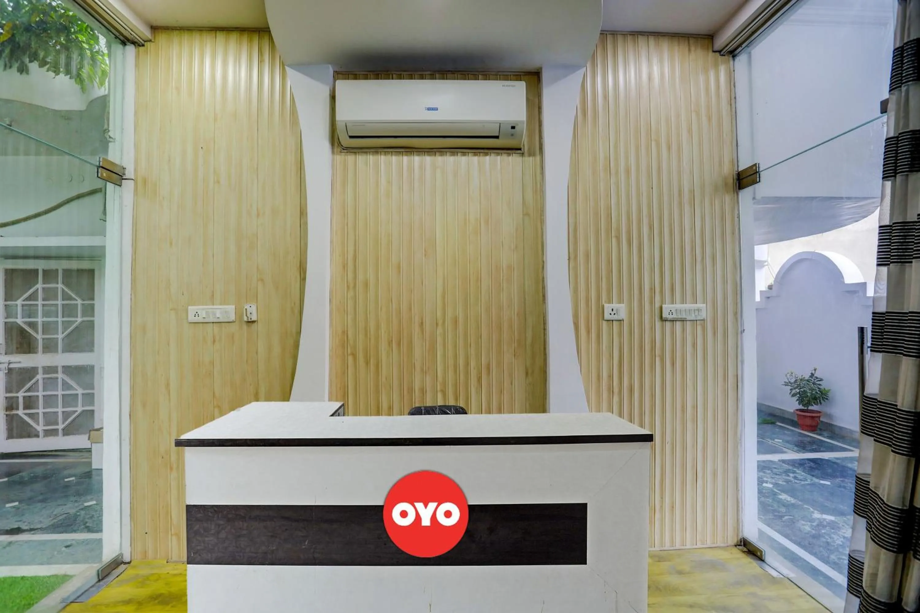 Lobby or reception in OYO Flagship Rathour Palace