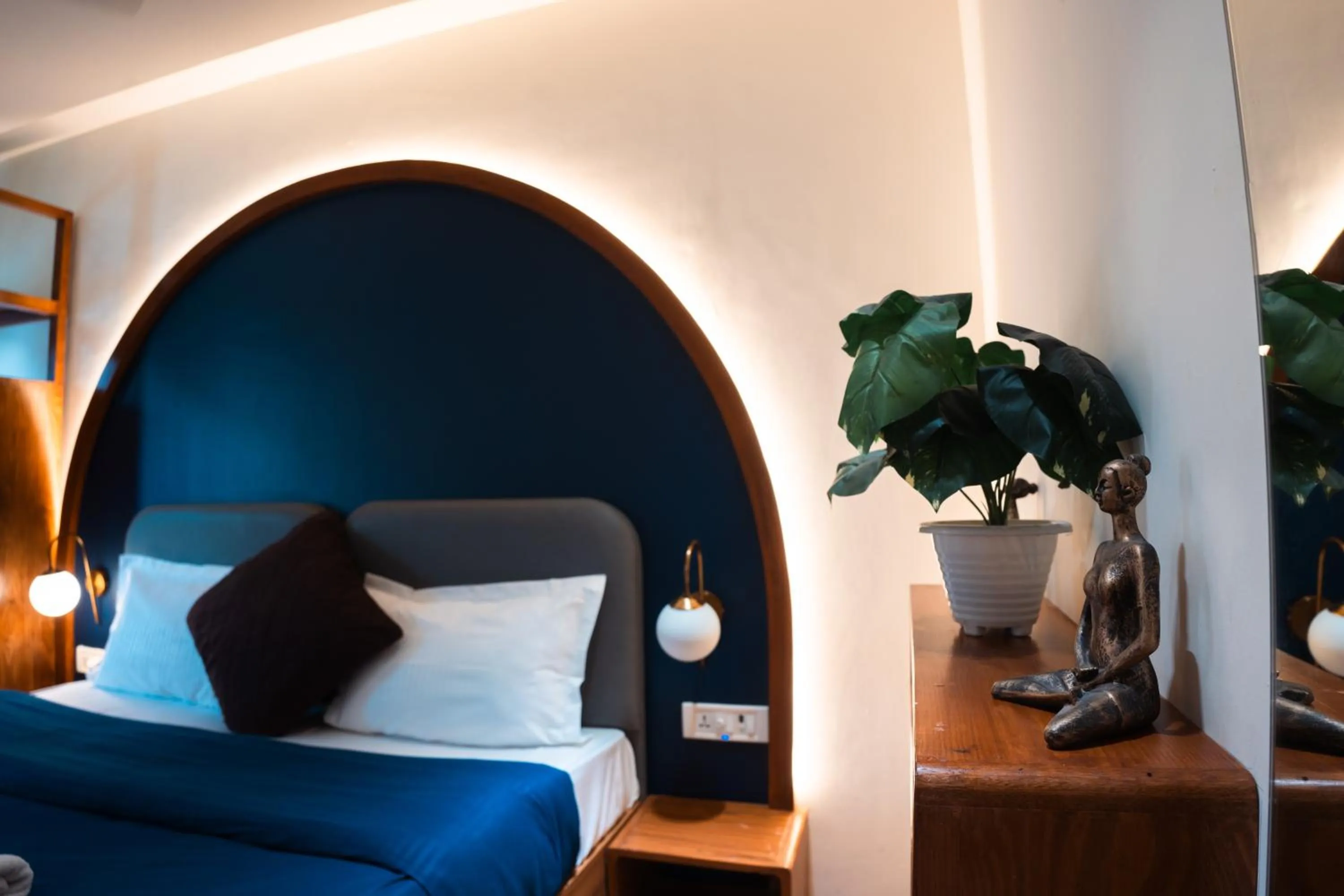 Bed in Joey's By The Ganges