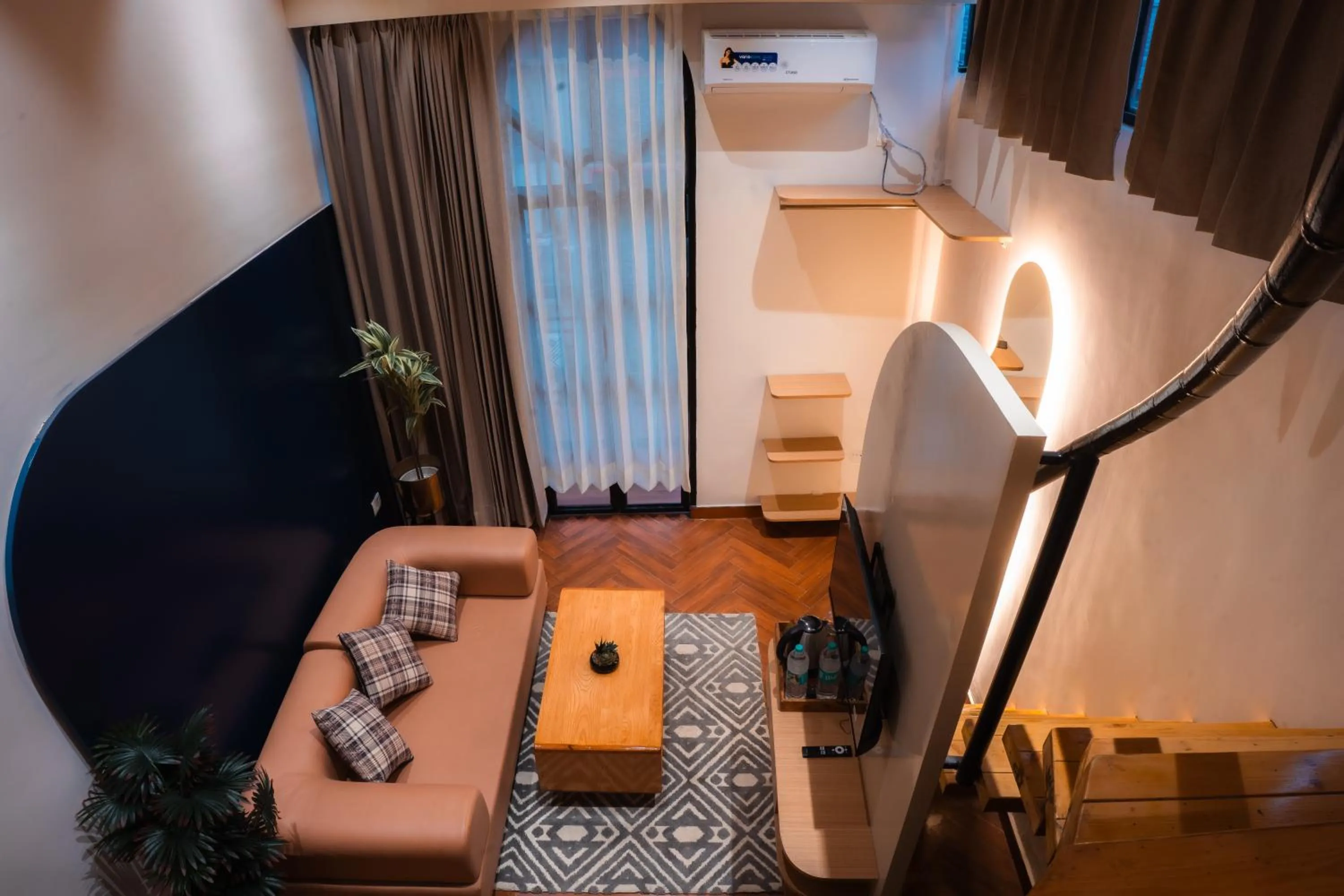 Joey's By The Ganges