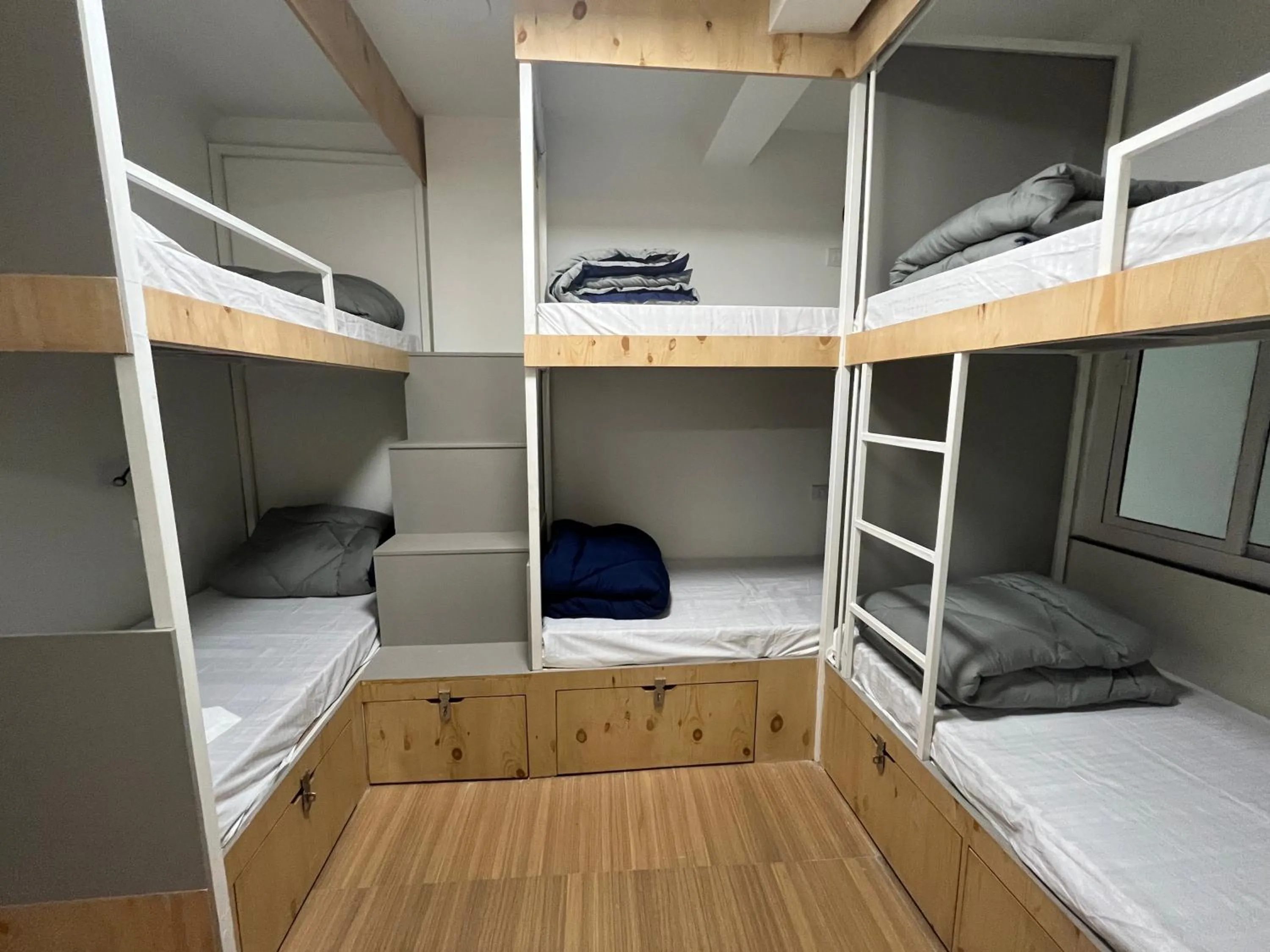 Bed in Joey's By The Ganges