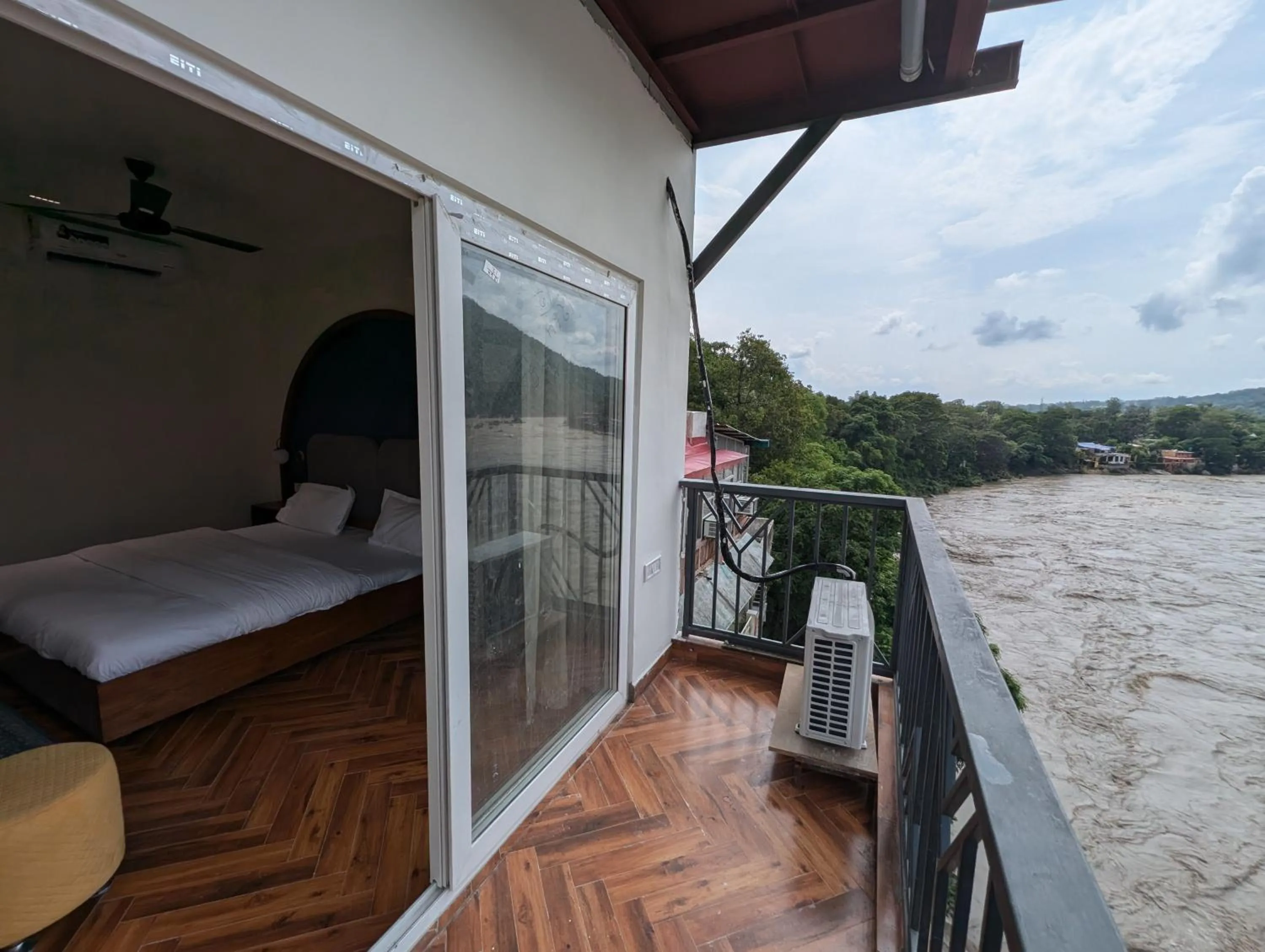 View (from property/room), Bed in Joey's By The Ganges