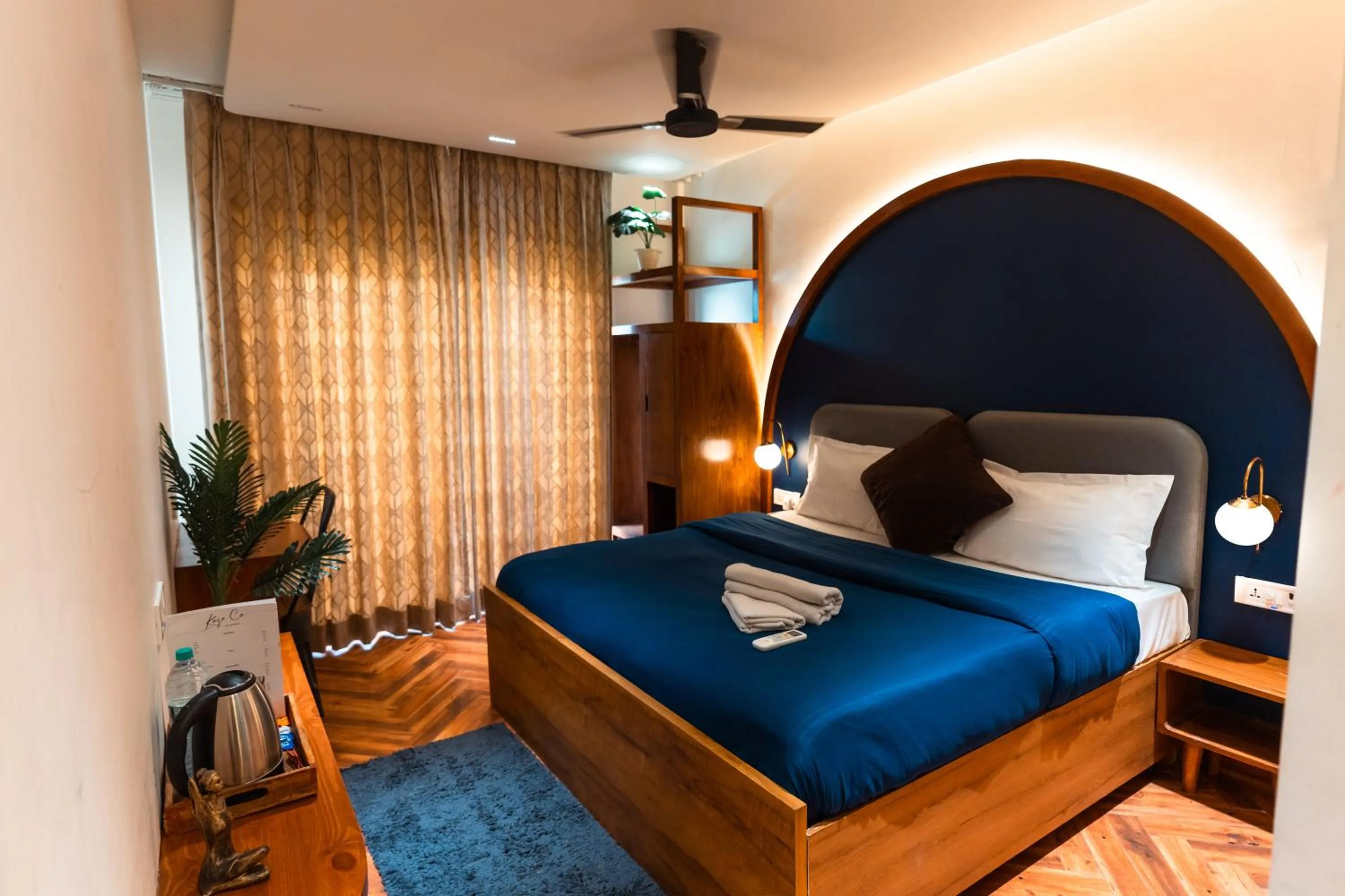 Bed in Joey's By The Ganges