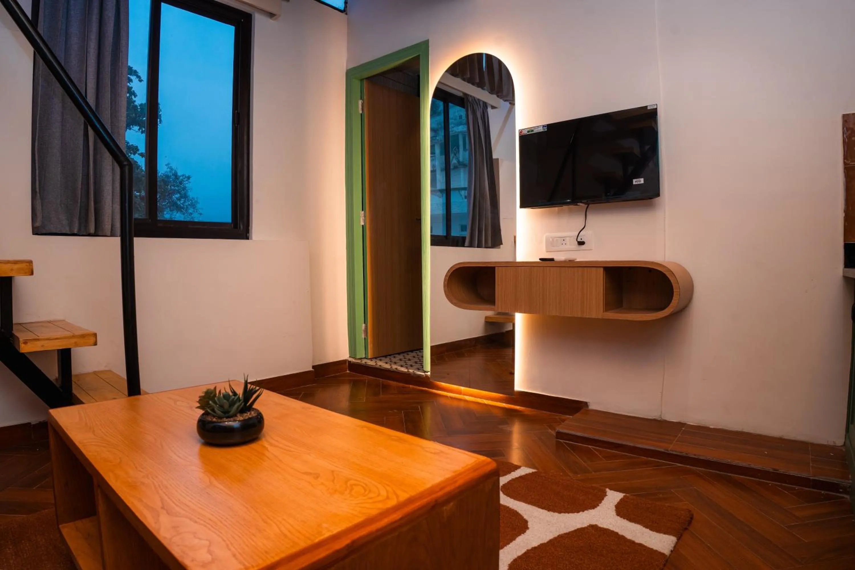 Joey's By The Ganges