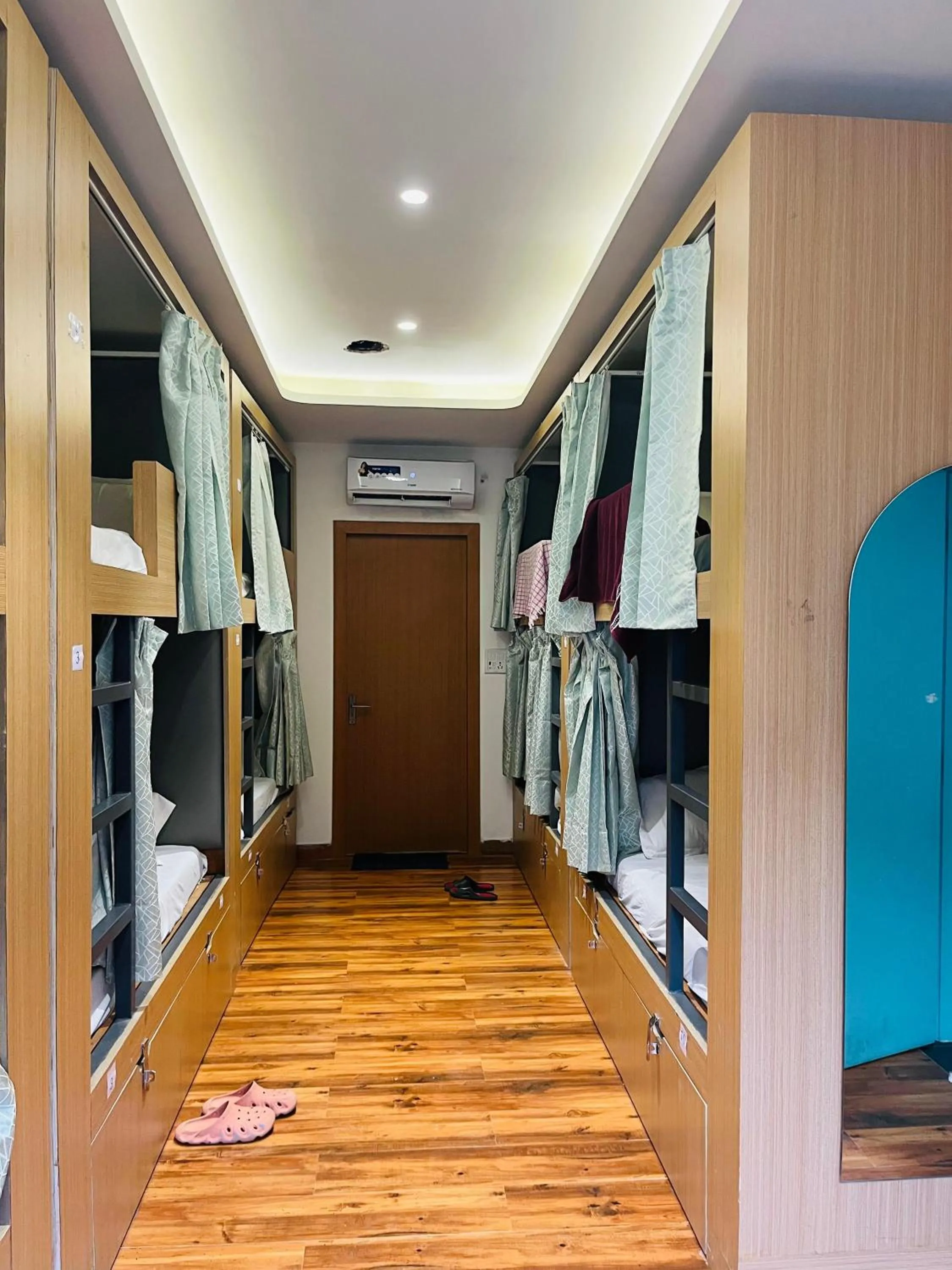 bunk bed in Joey's By The Ganges