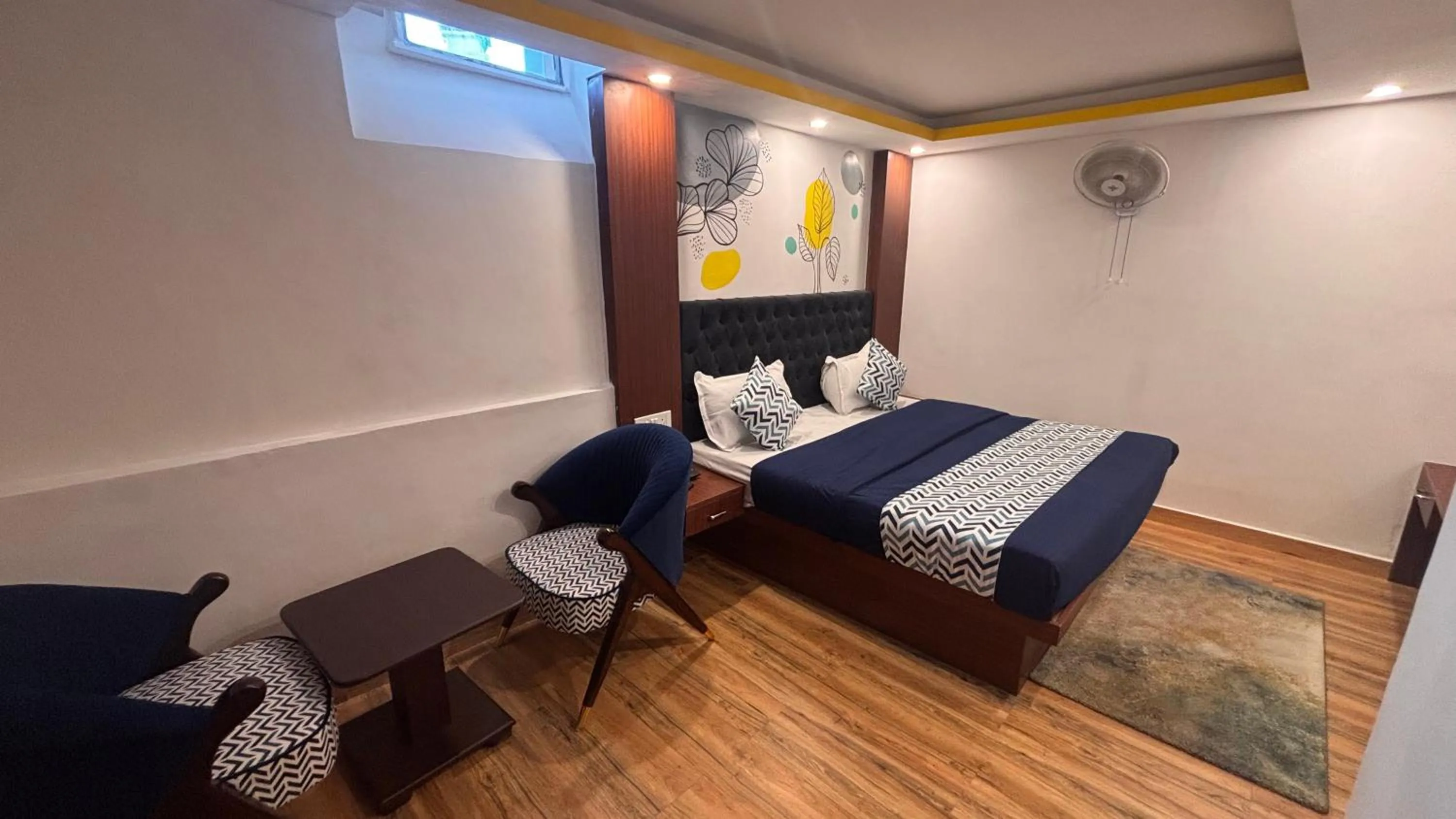 Bed in Shalom Backpackers Mussoorie