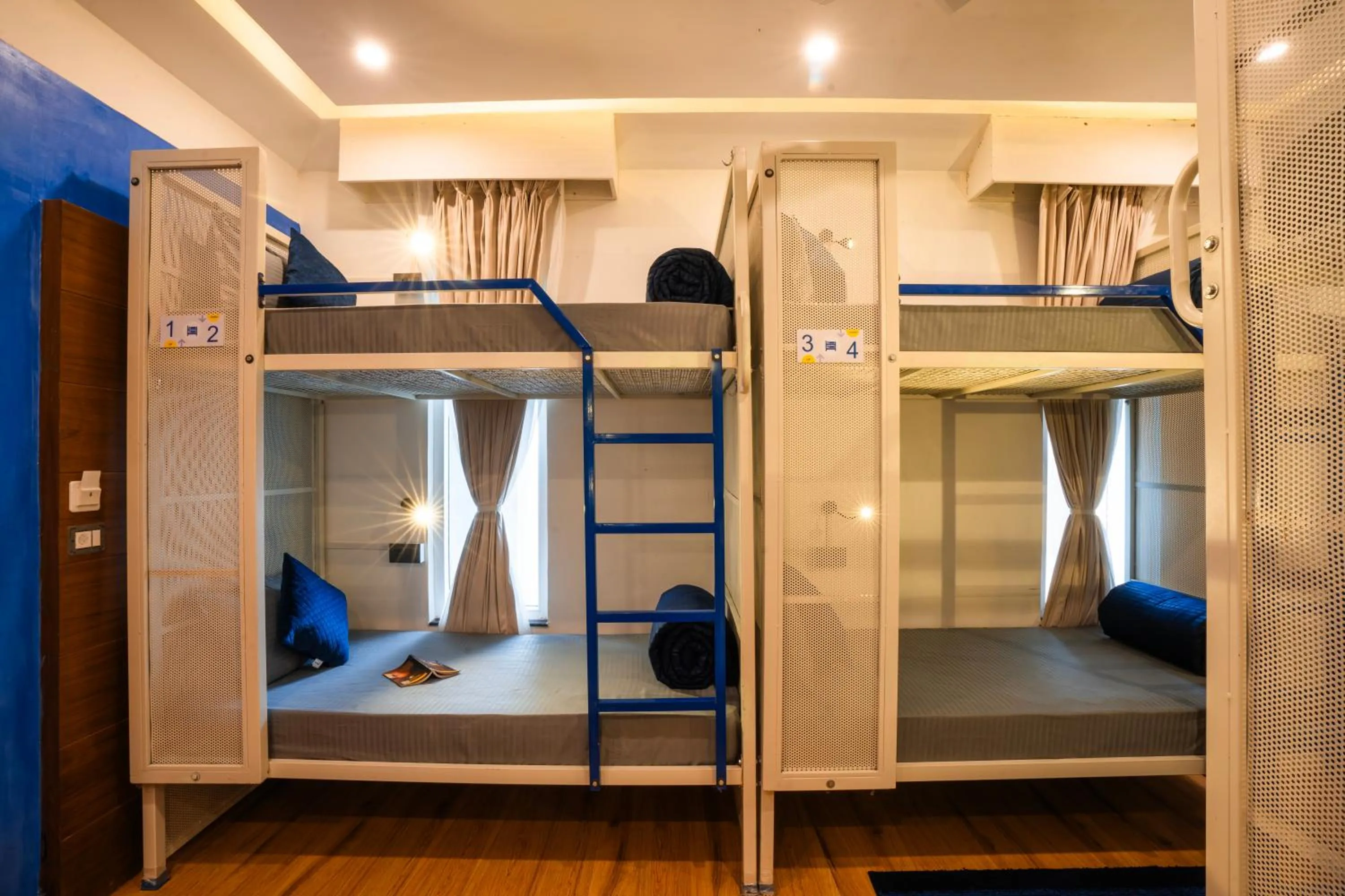 bunk bed, Bed in Shalom Backpackers Mussoorie