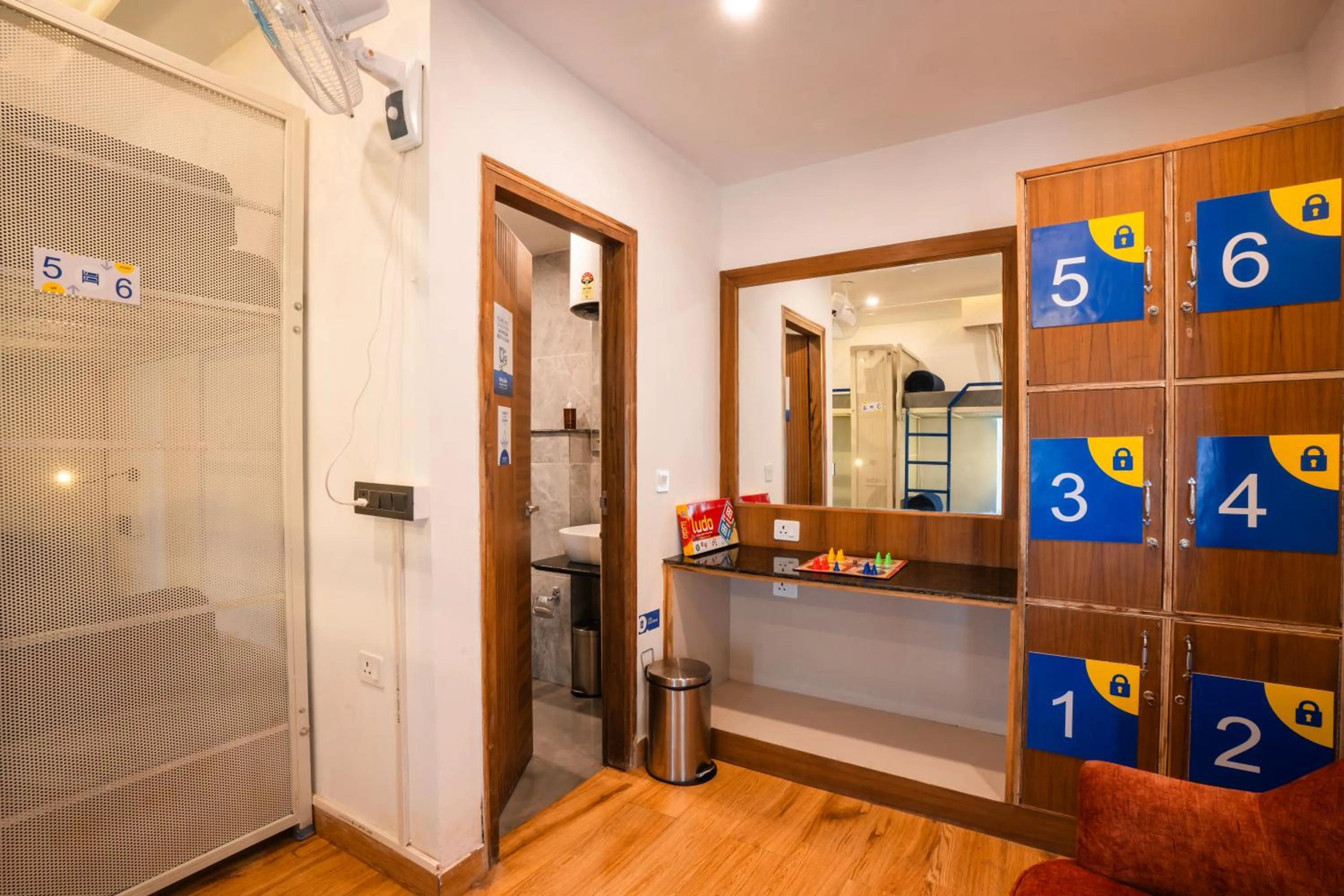 Bathroom in Shalom Backpackers Mussoorie