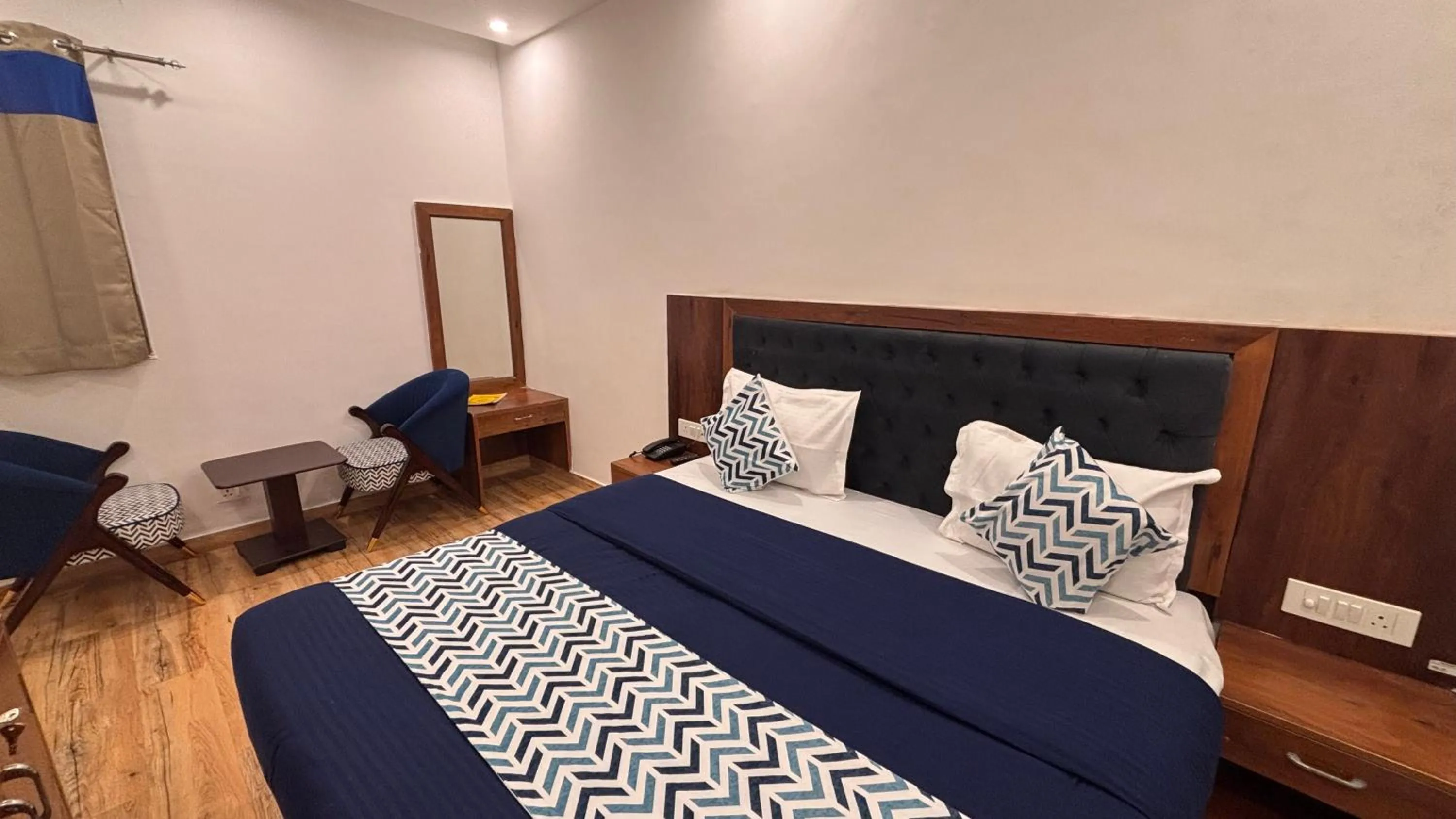 Bed in Shalom Backpackers Mussoorie
