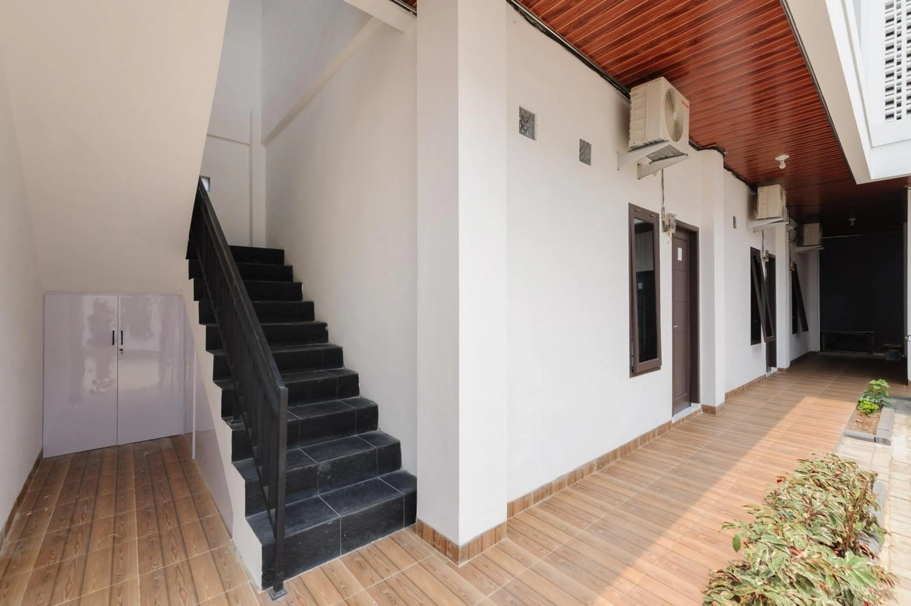 Property building in RedDoorz Plus Syariah near Mall Boemi Kedaton Lampung