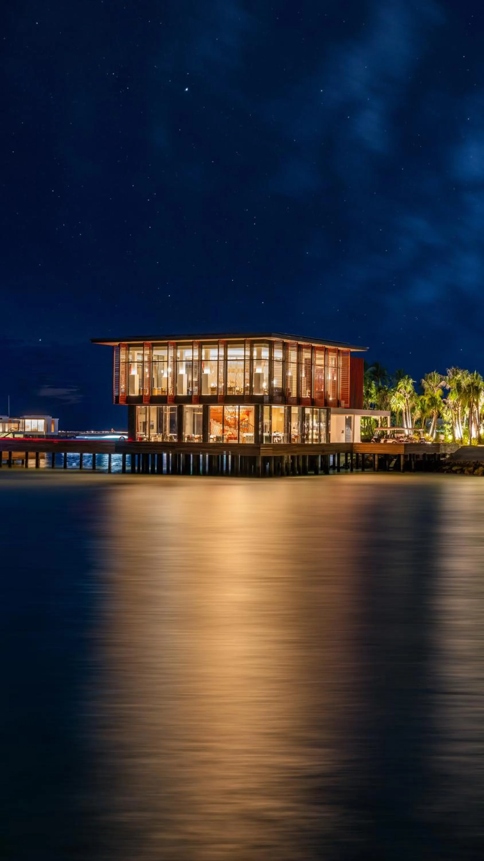 Restaurant/places to eat in SO/ Maldives