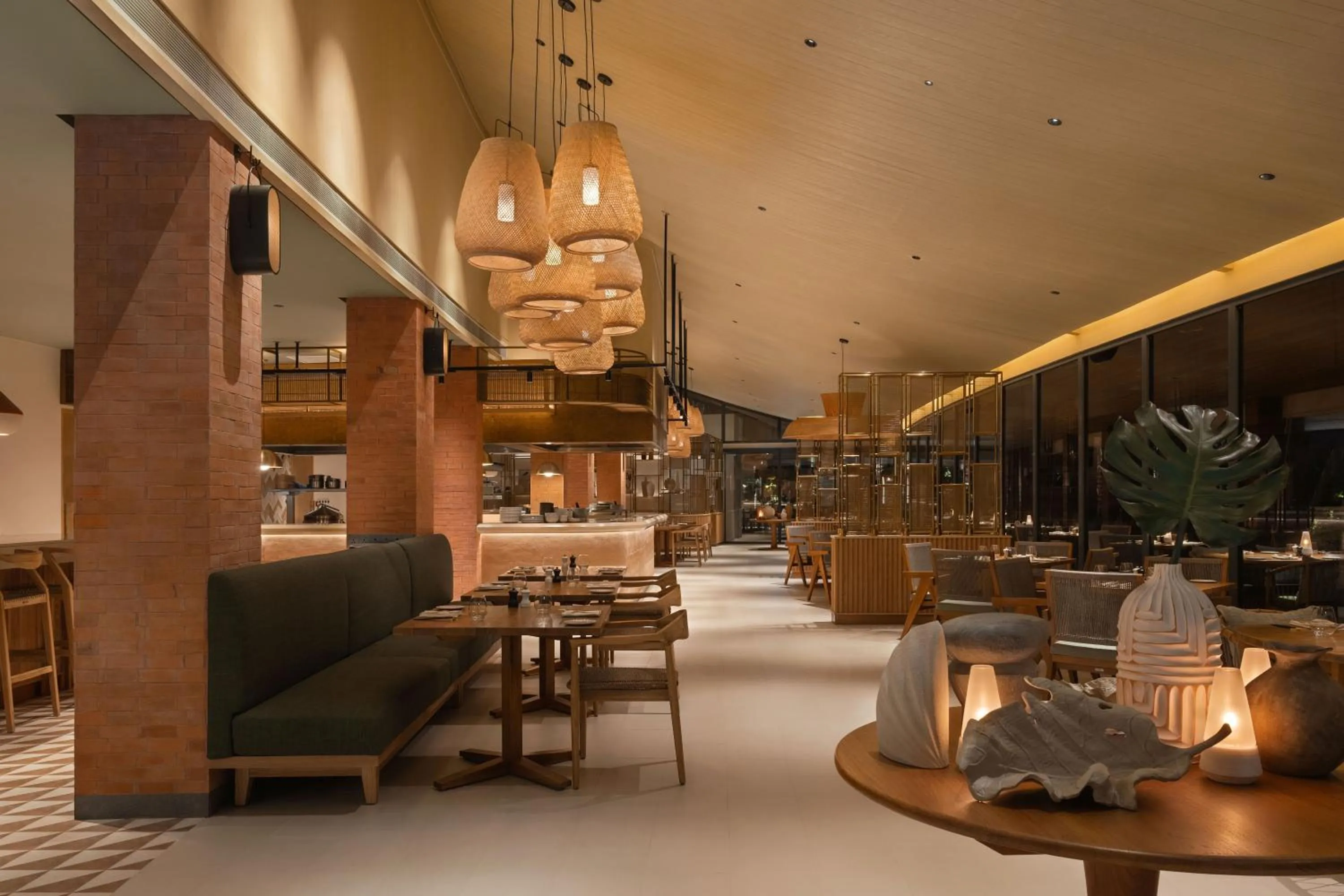 Restaurant/places to eat in SO/ Maldives